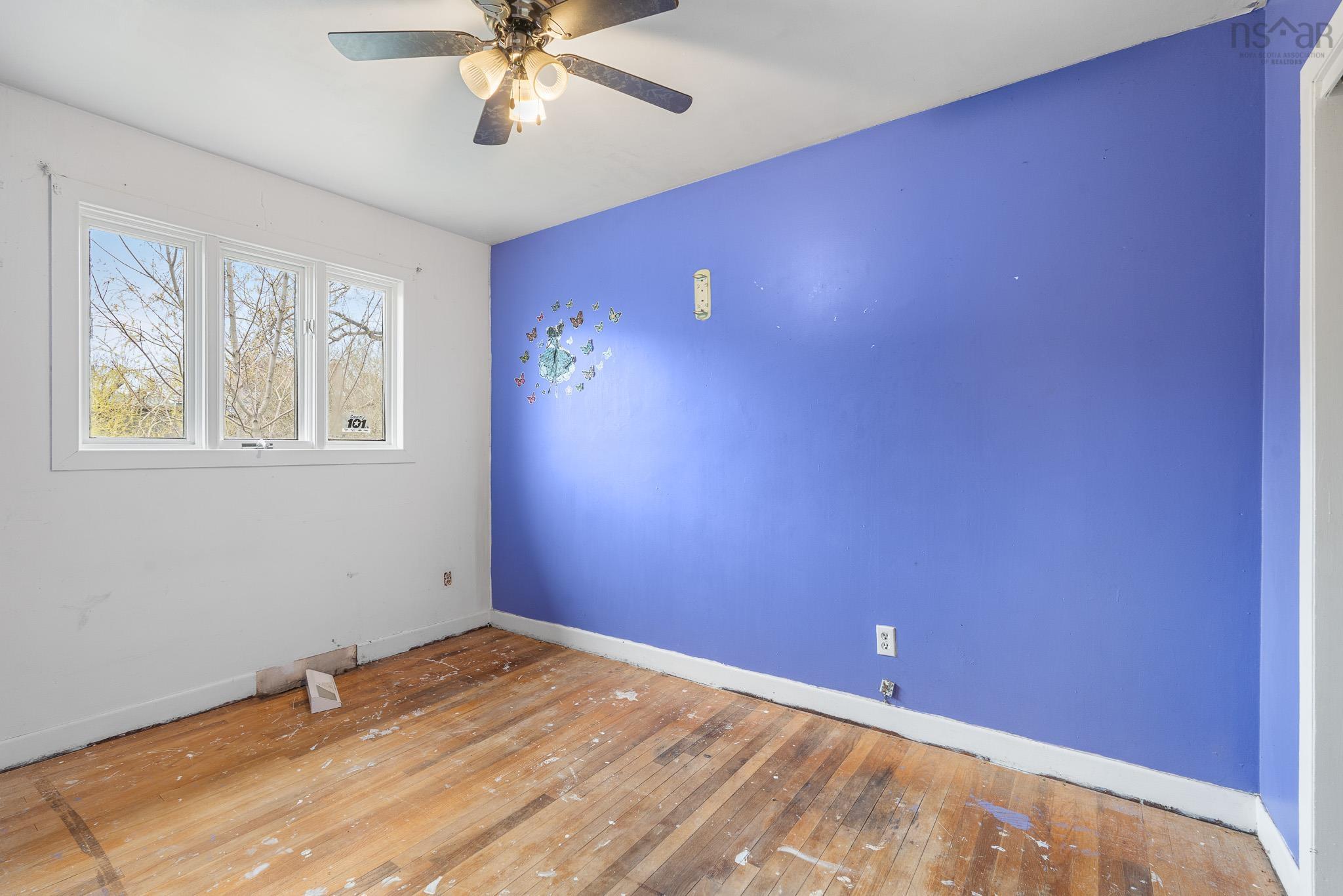 $350,000.00: 18 Edmond Drive, Dartmouth
