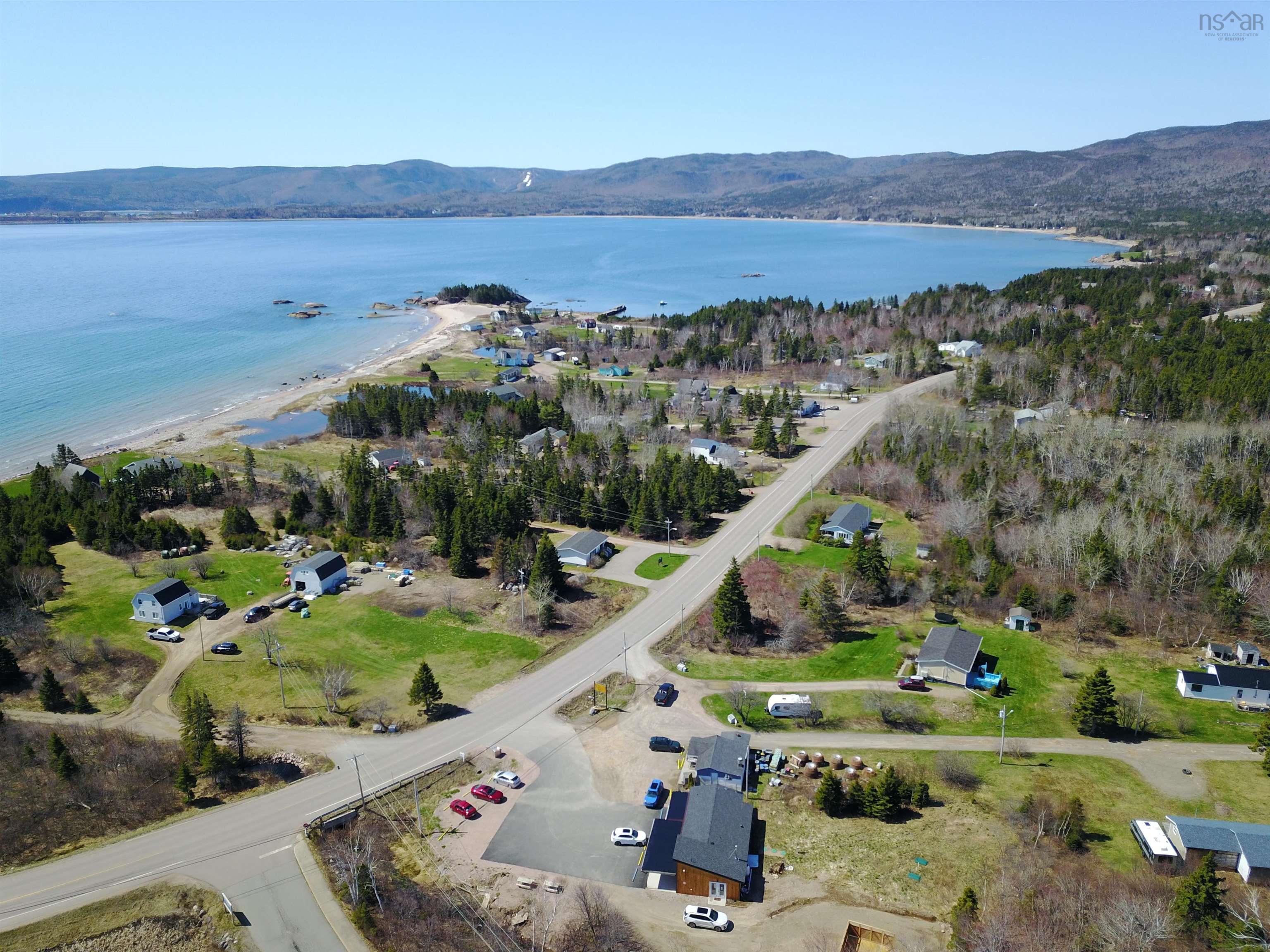 $349,000.00: 36196 Cabot Trail, Ingonish