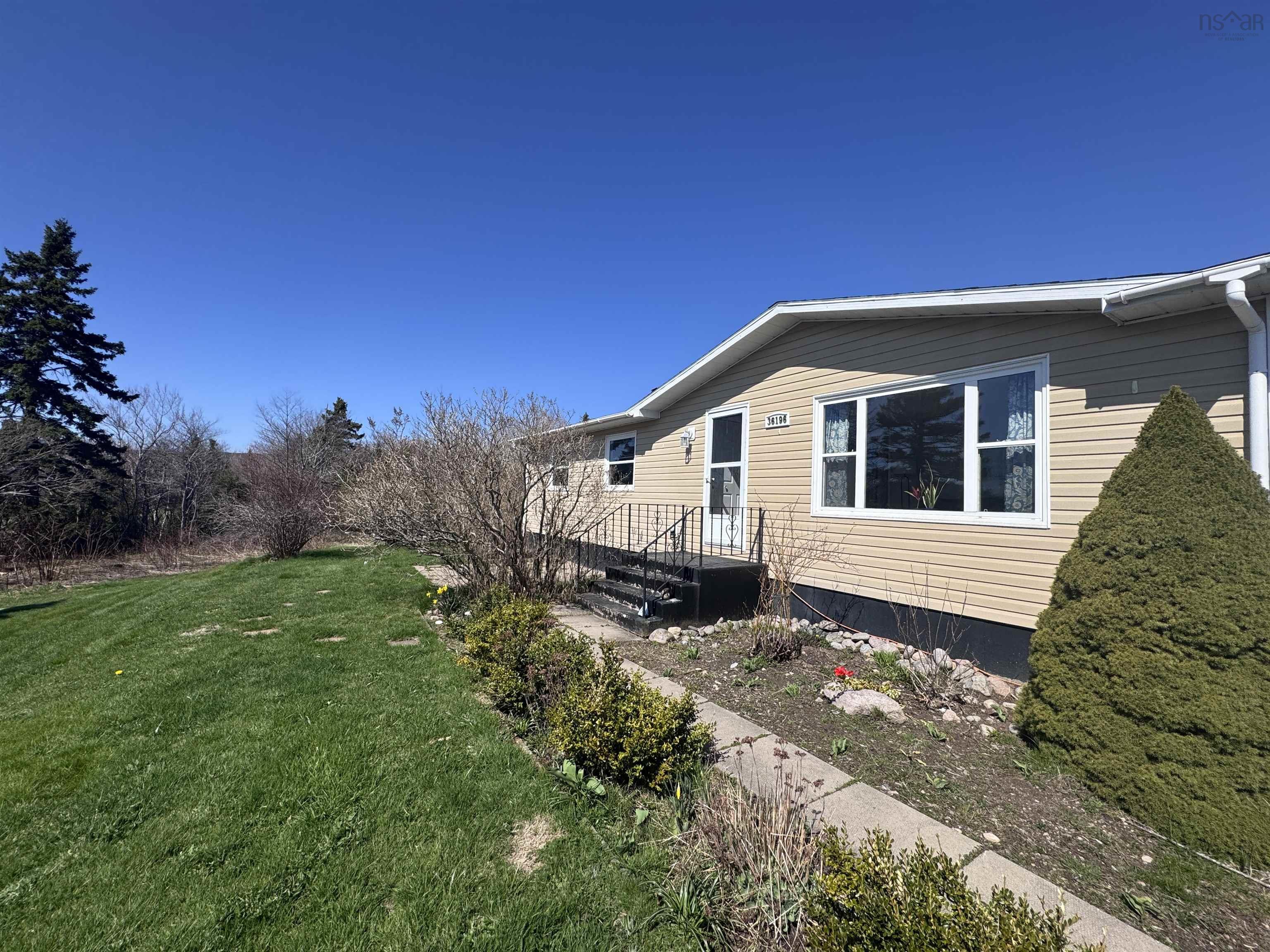 $349,000.00: 36196 Cabot Trail, Ingonish