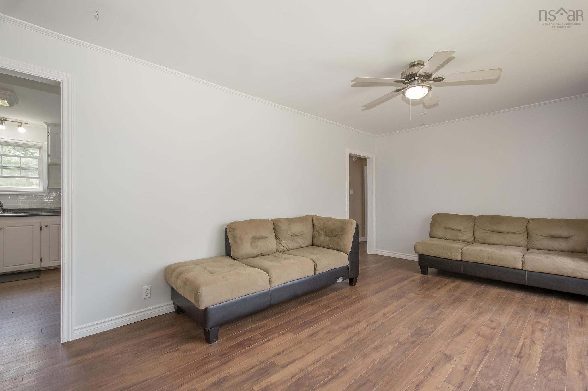 $340,000.00: 985 Kenwood Avenue, Greenwood