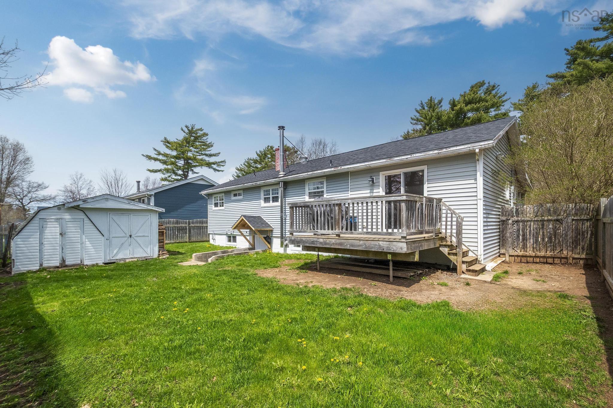 $340,000.00: 985 Kenwood Avenue, Greenwood