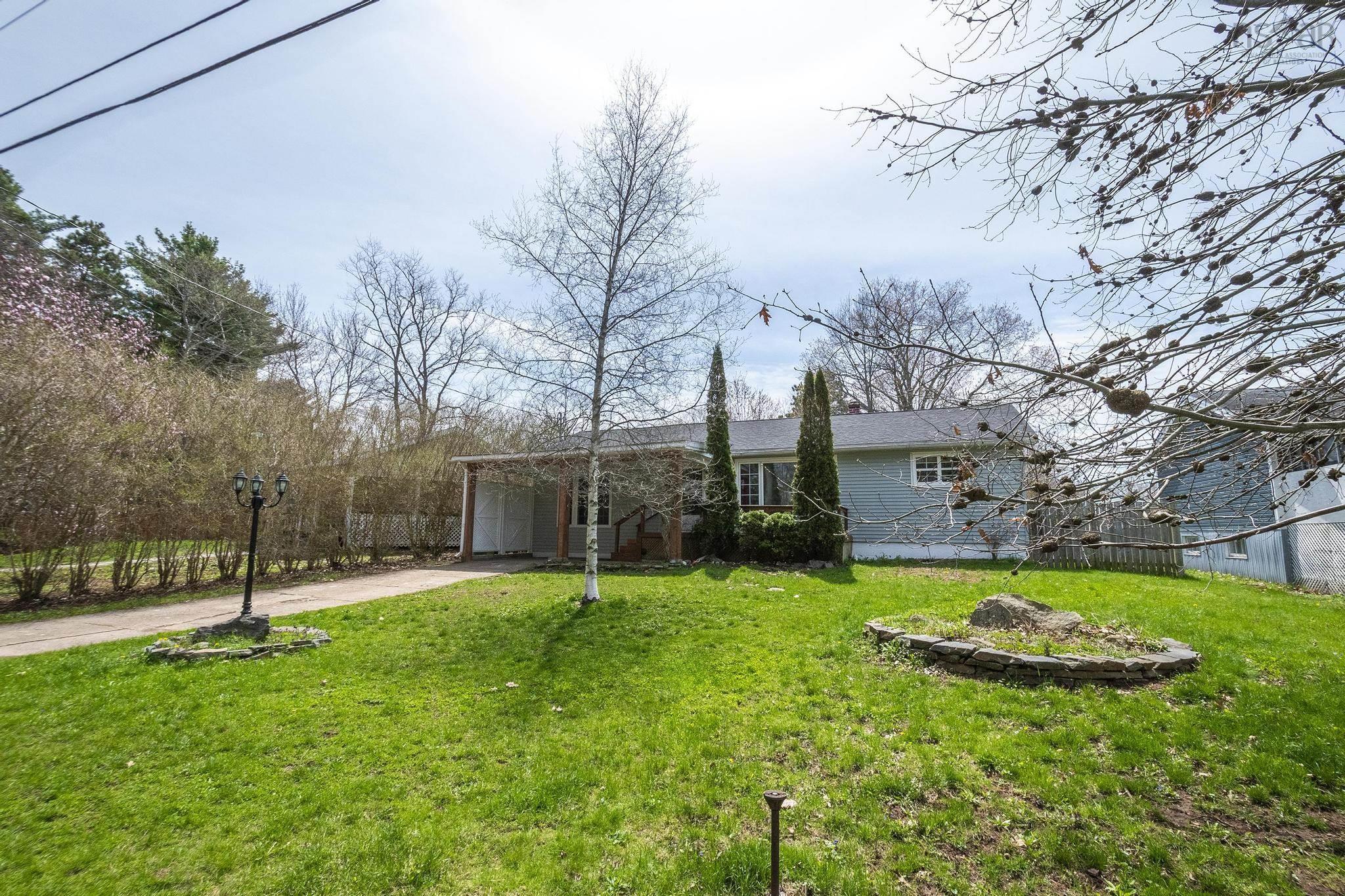 $340,000.00: 985 Kenwood Avenue, Greenwood