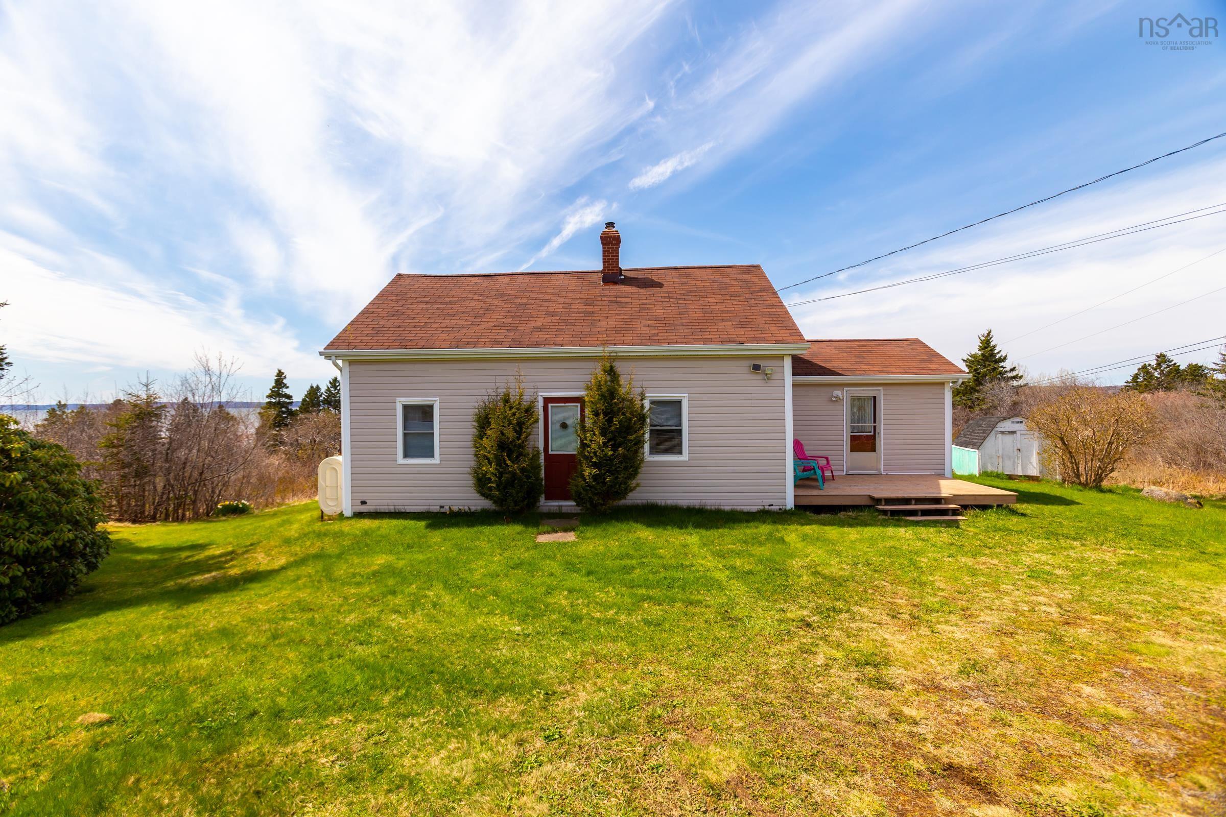 $210,000.00: 9021 101 Highway, Brighton