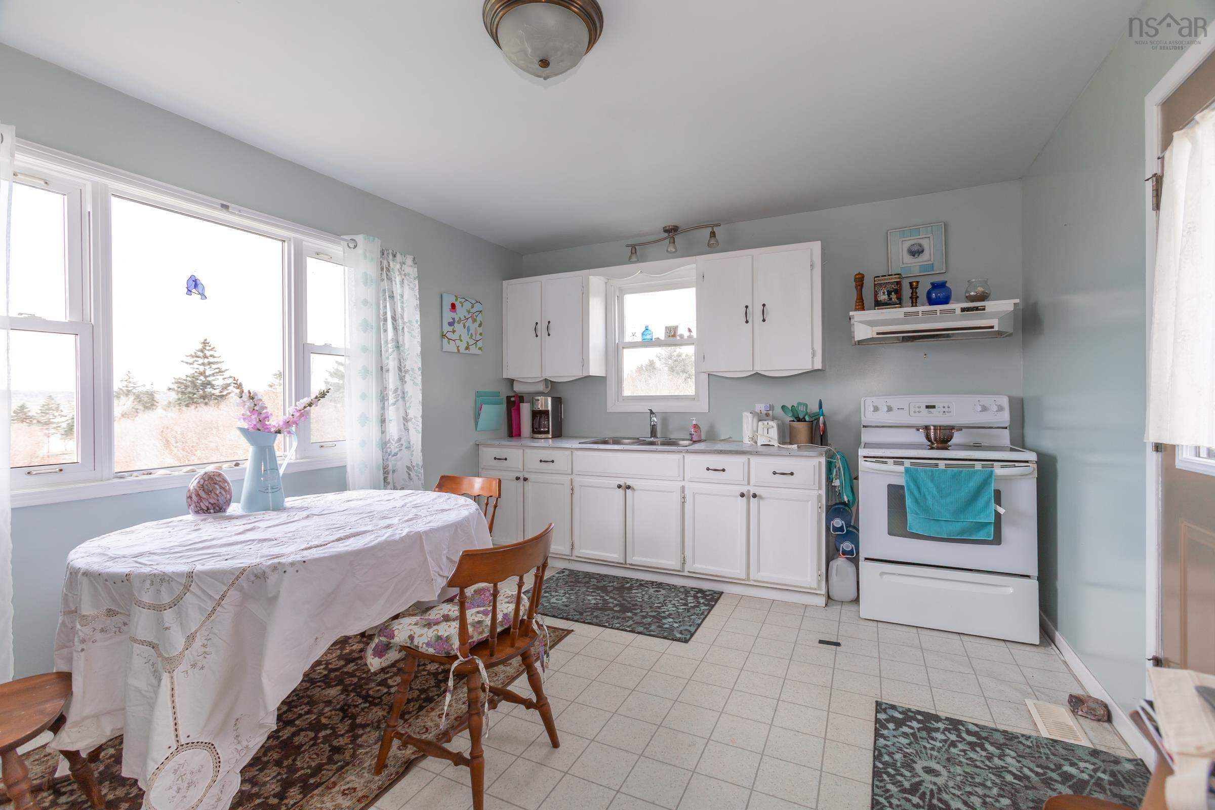 $210,000.00: 9021 101 Highway, Brighton