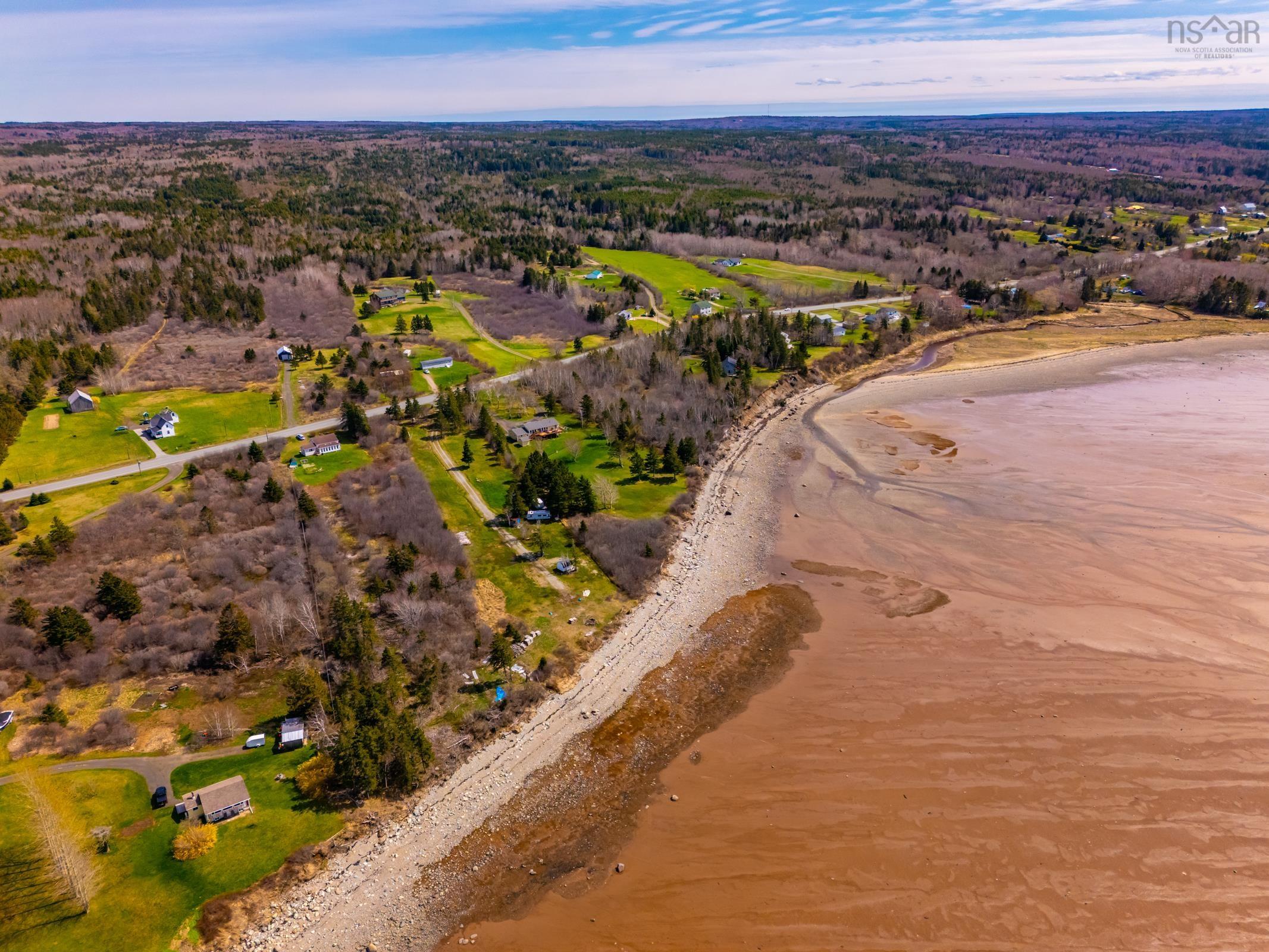 $210,000.00: 9021 101 Highway, Brighton