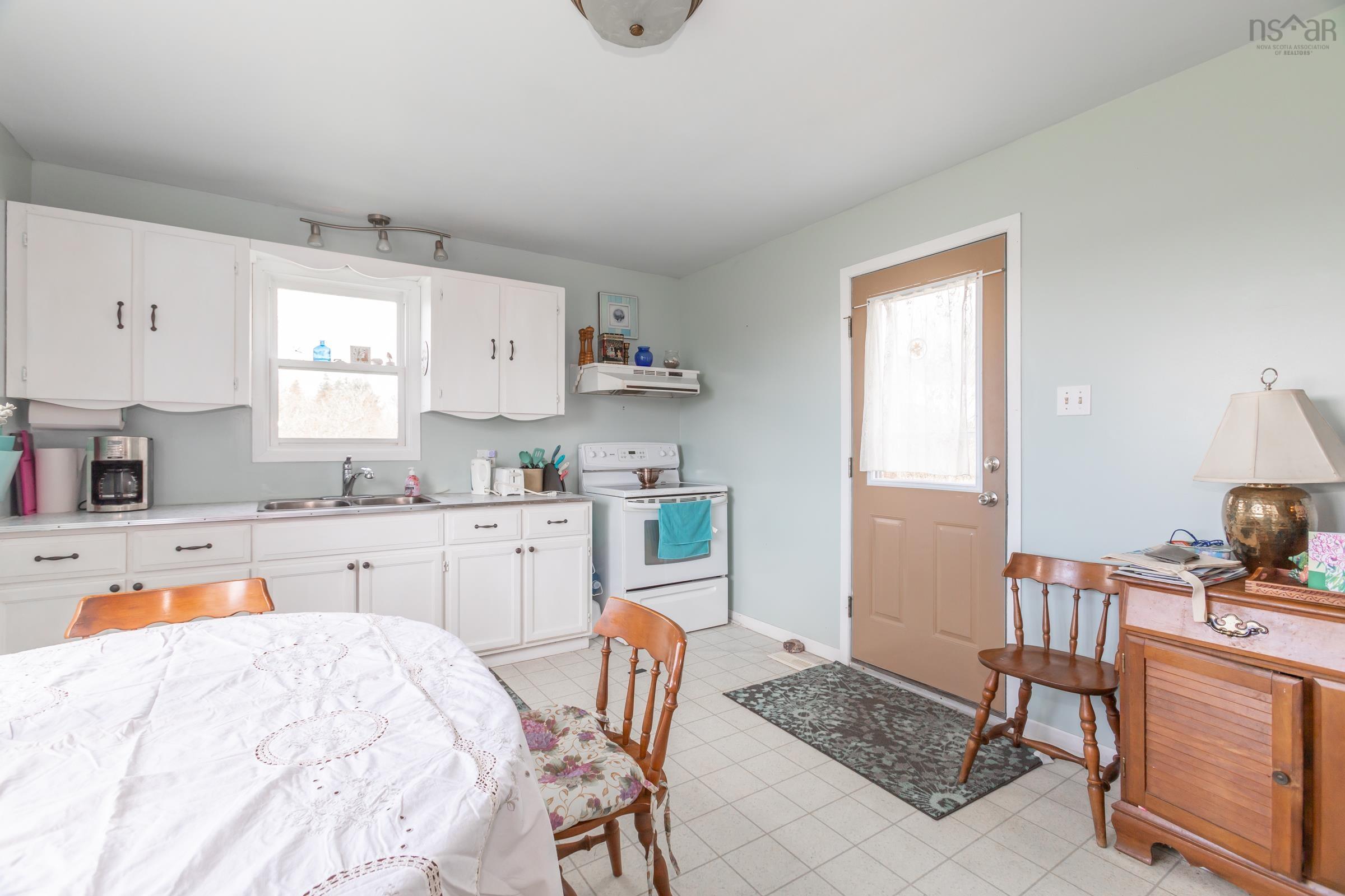 $210,000.00: 9021 101 Highway, Brighton