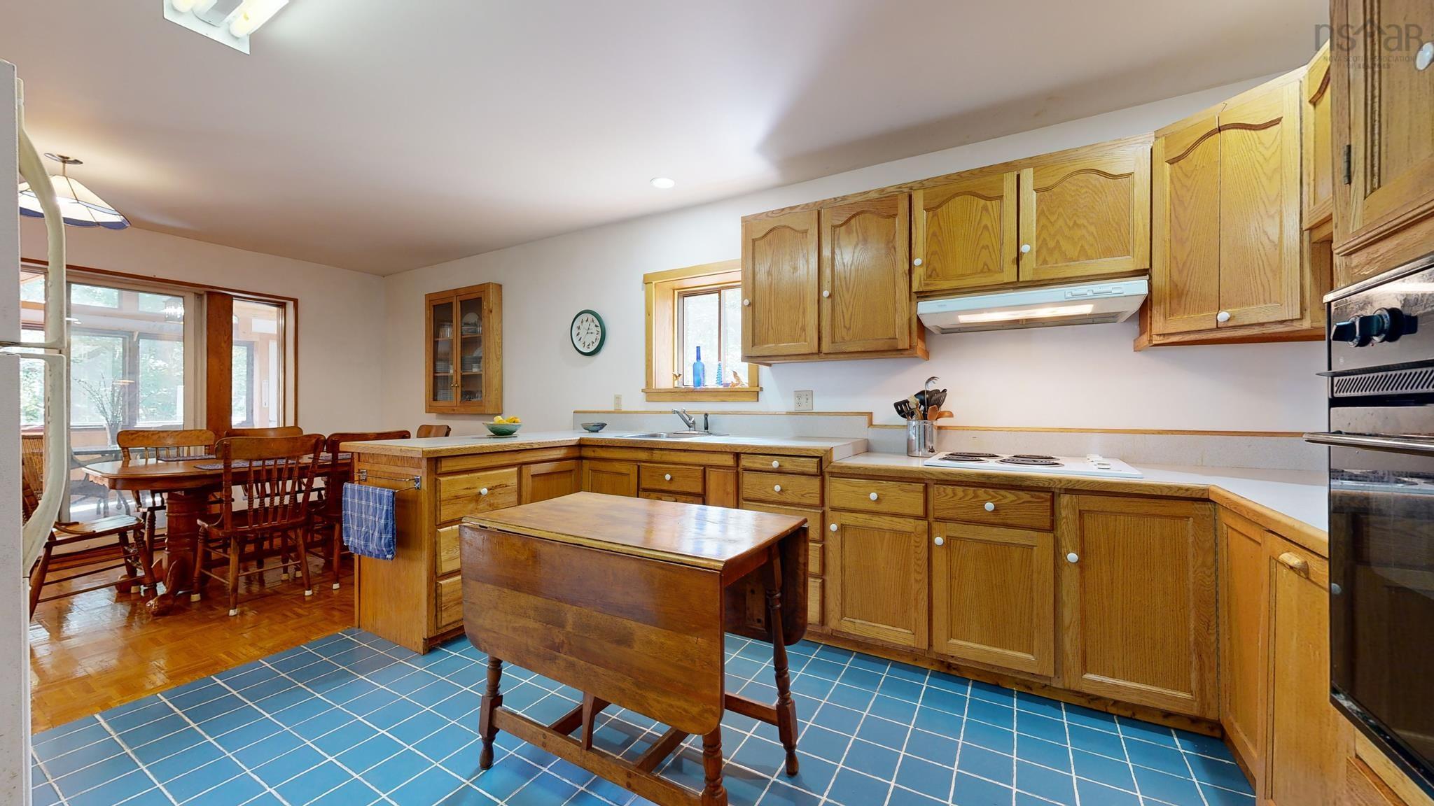 $395,000.00: 809 Highway 203, Lower Ohio