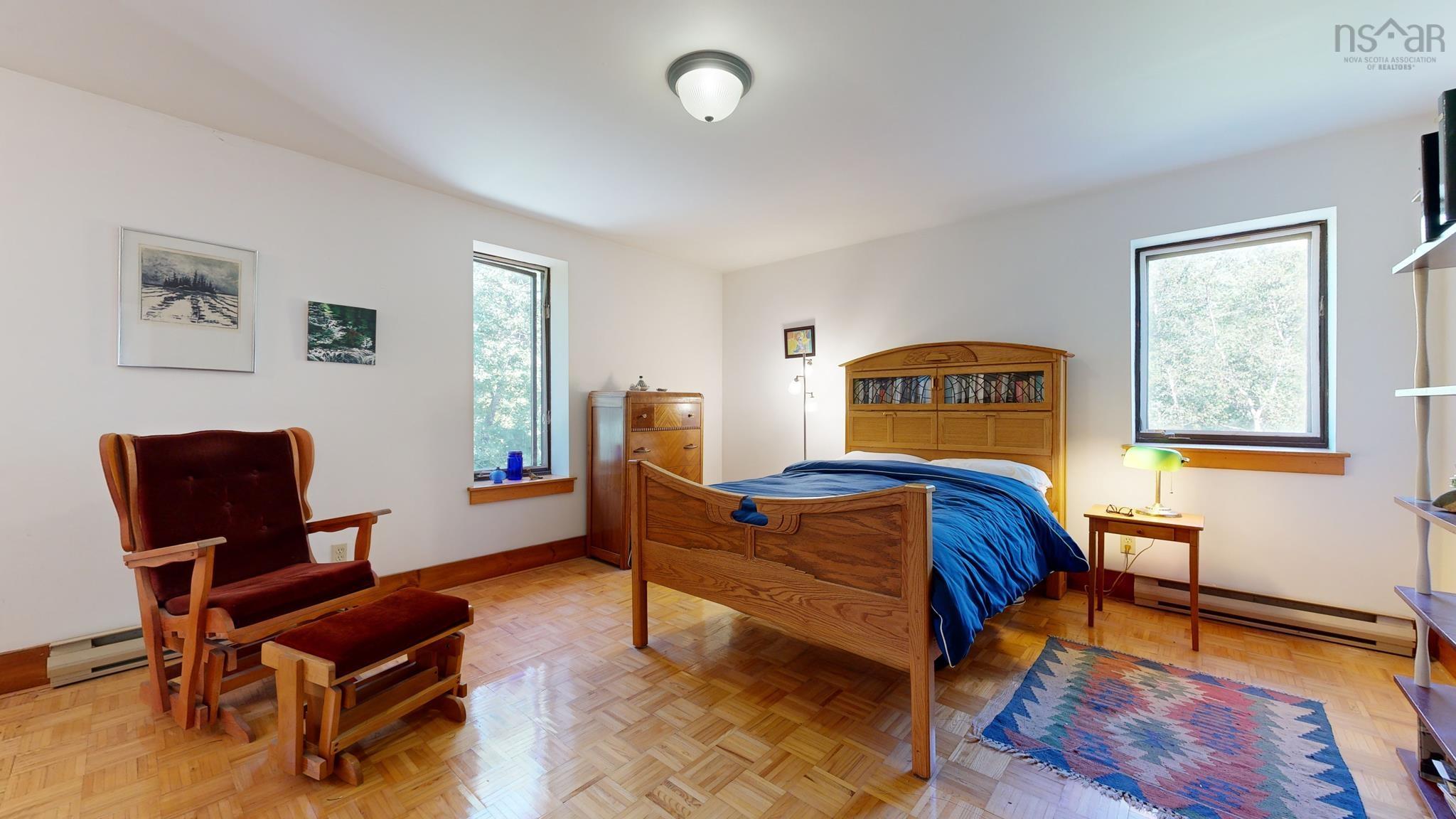 $395,000.00: 809 Highway 203, Lower Ohio