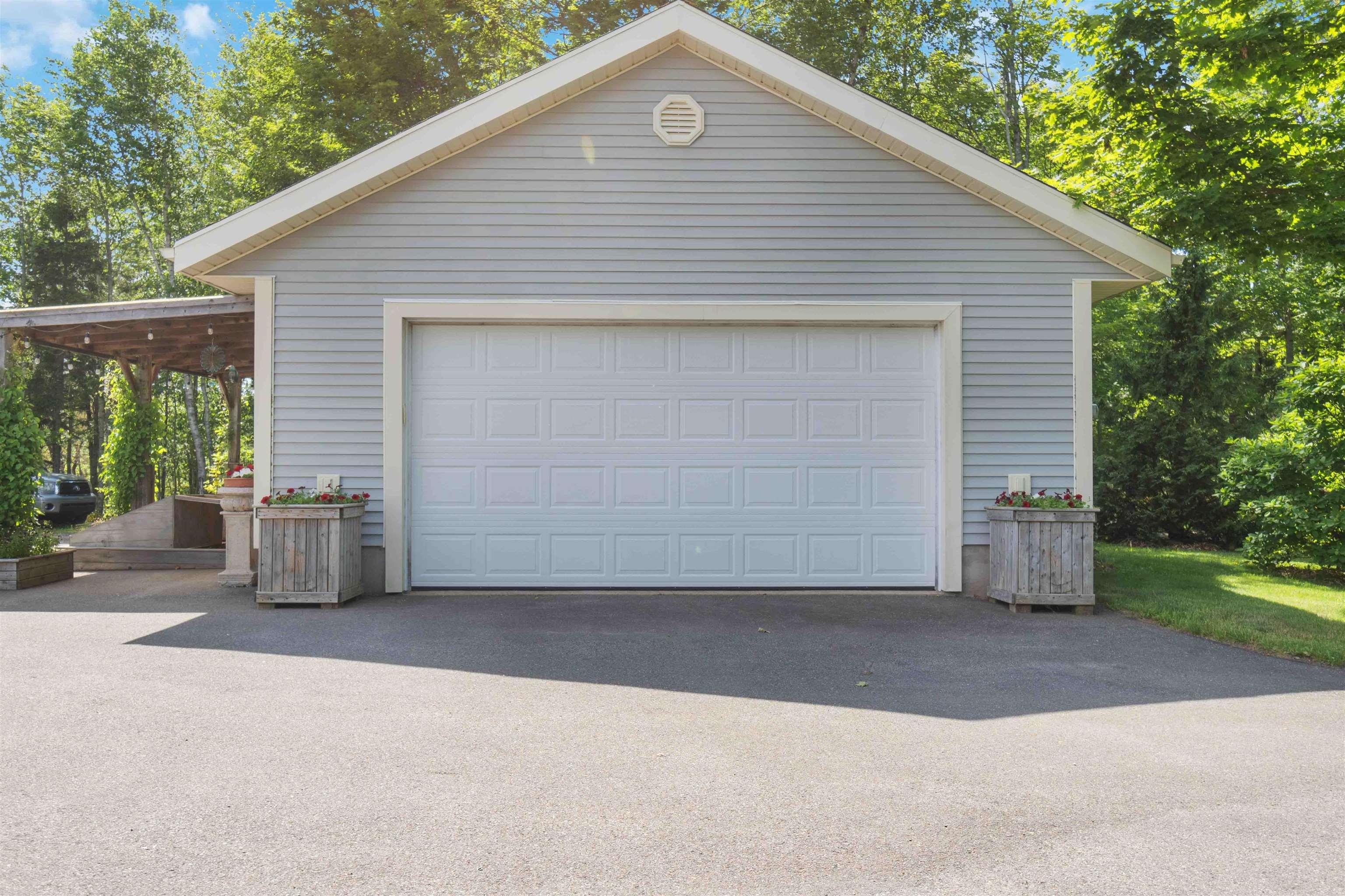 $945,000.00: 3742 Highway 358, Scots Bay
