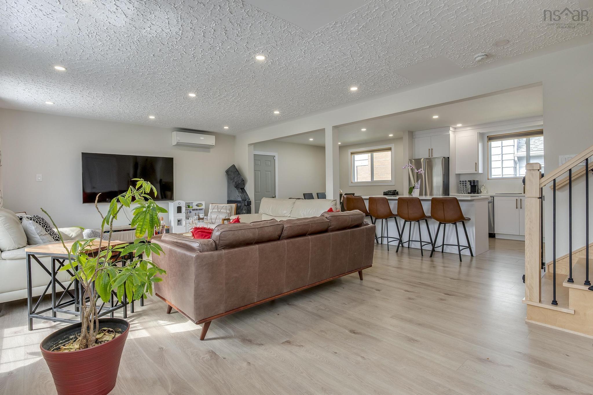 $834,900.00: 95 Bayview Road, Halifax