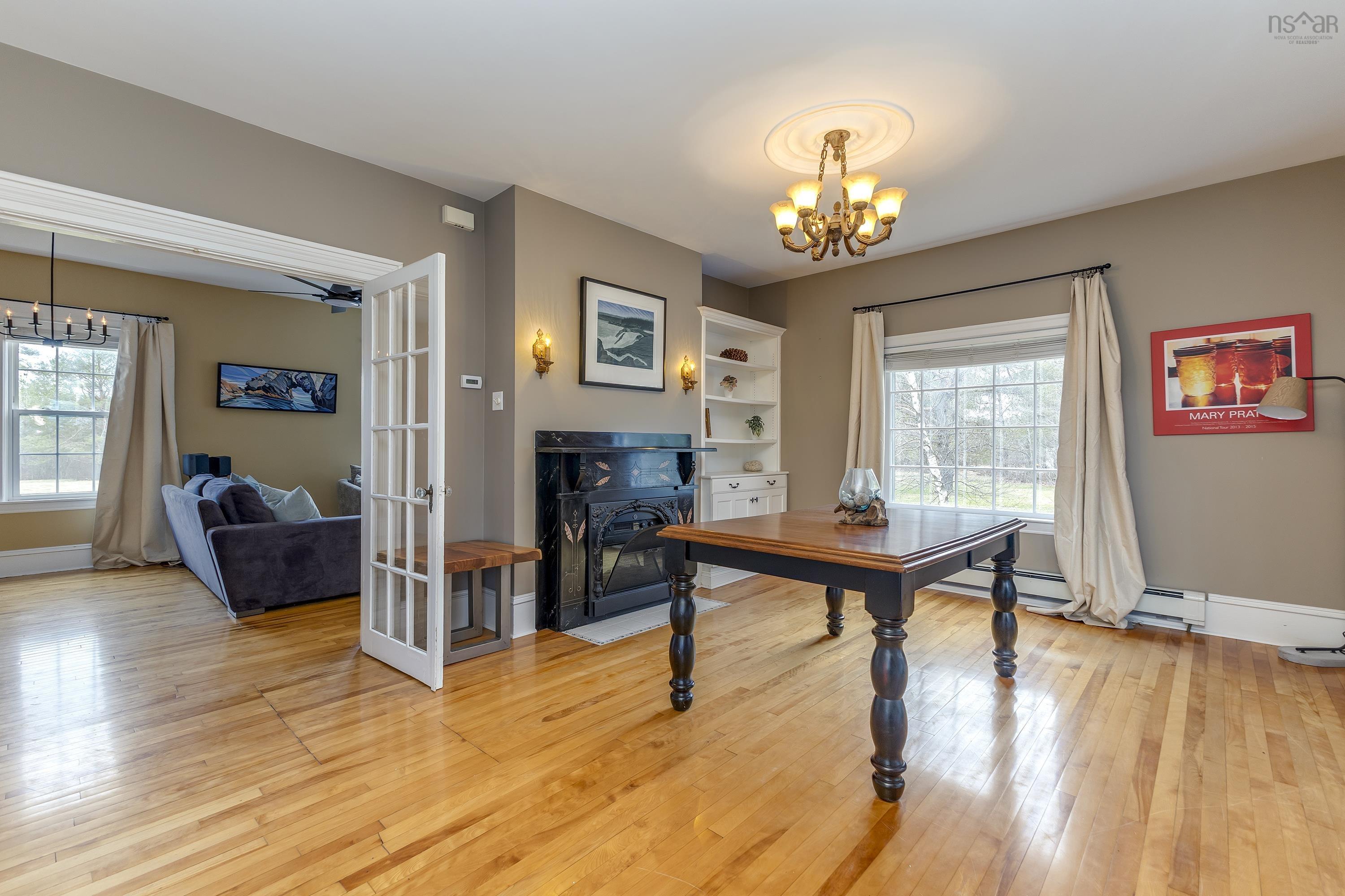 $489,500.00: 1273 North Main Street, Westville