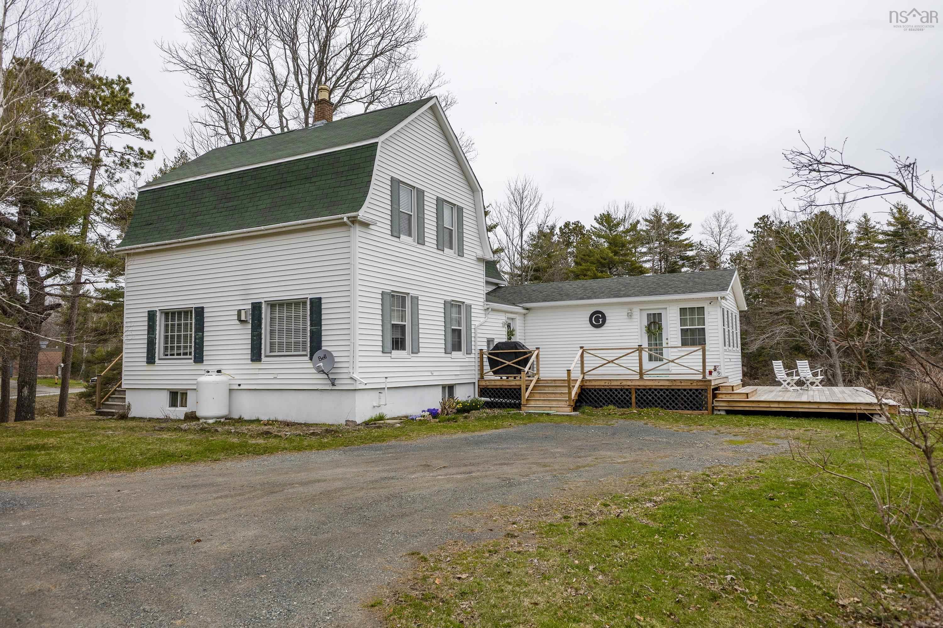 $489,500.00: 1273 North Main Street, Westville