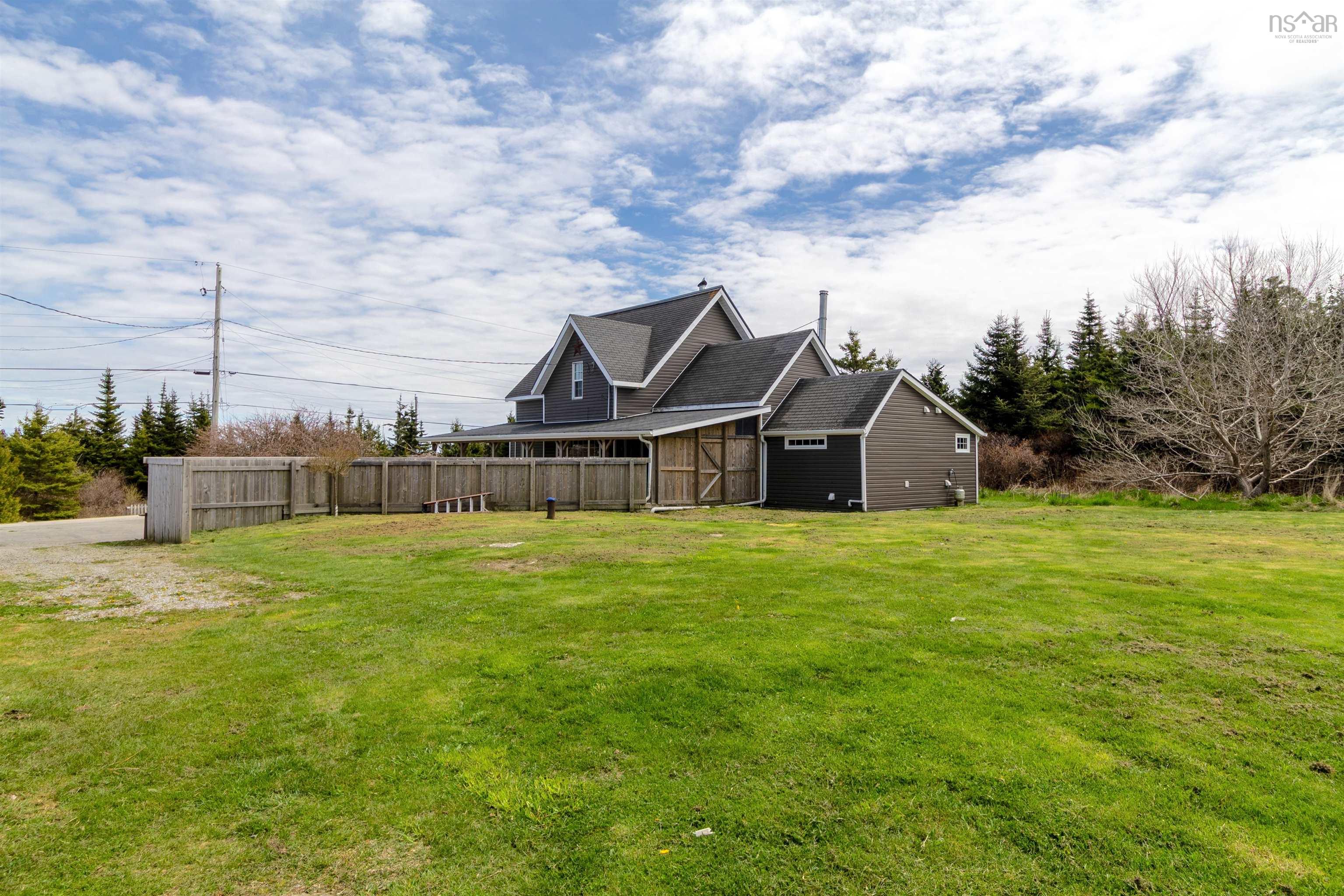 $474,900.00: 352 Bear Point Road, Bear Point