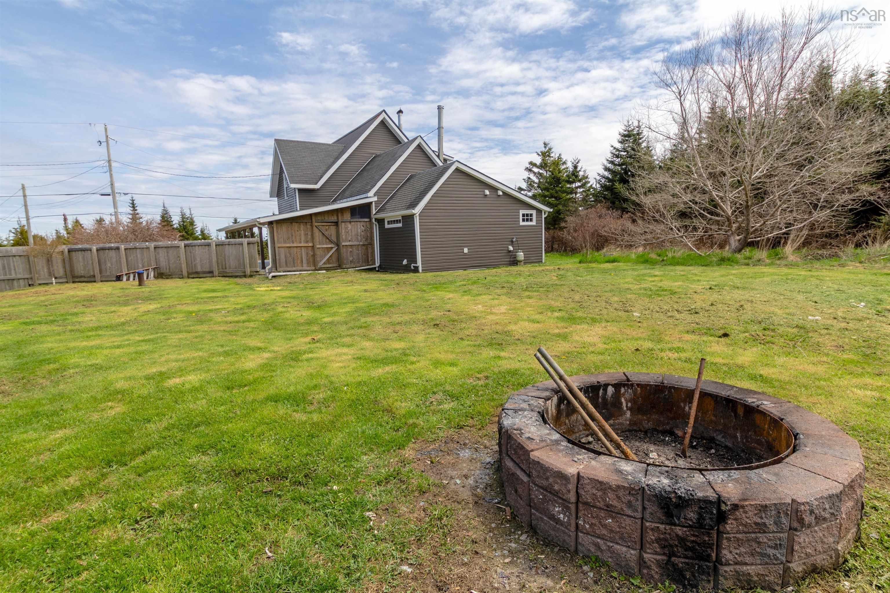 $474,900.00: 352 Bear Point Road, Bear Point