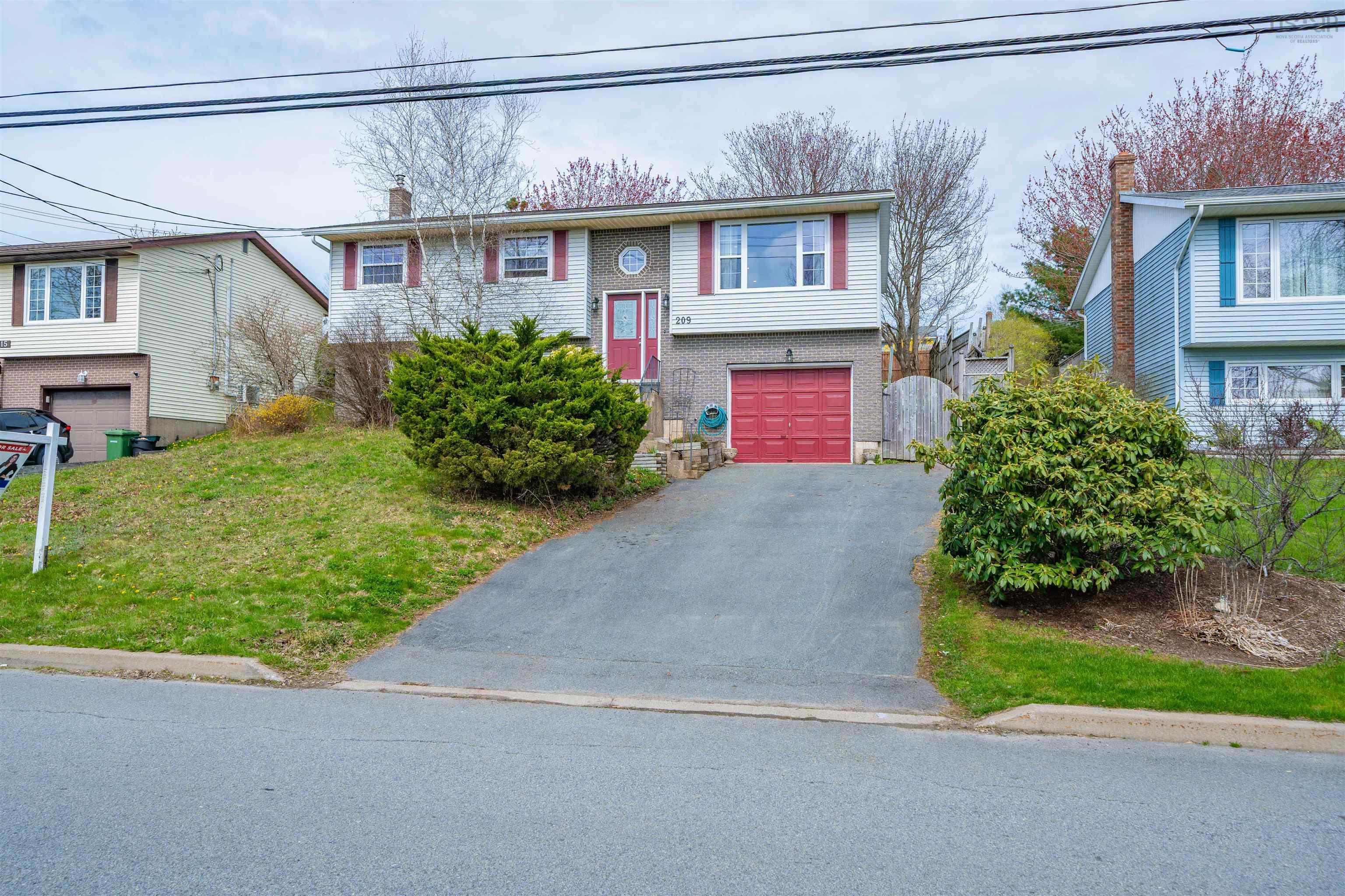 $475,000.00: 209 John Stewart Drive, Dartmouth