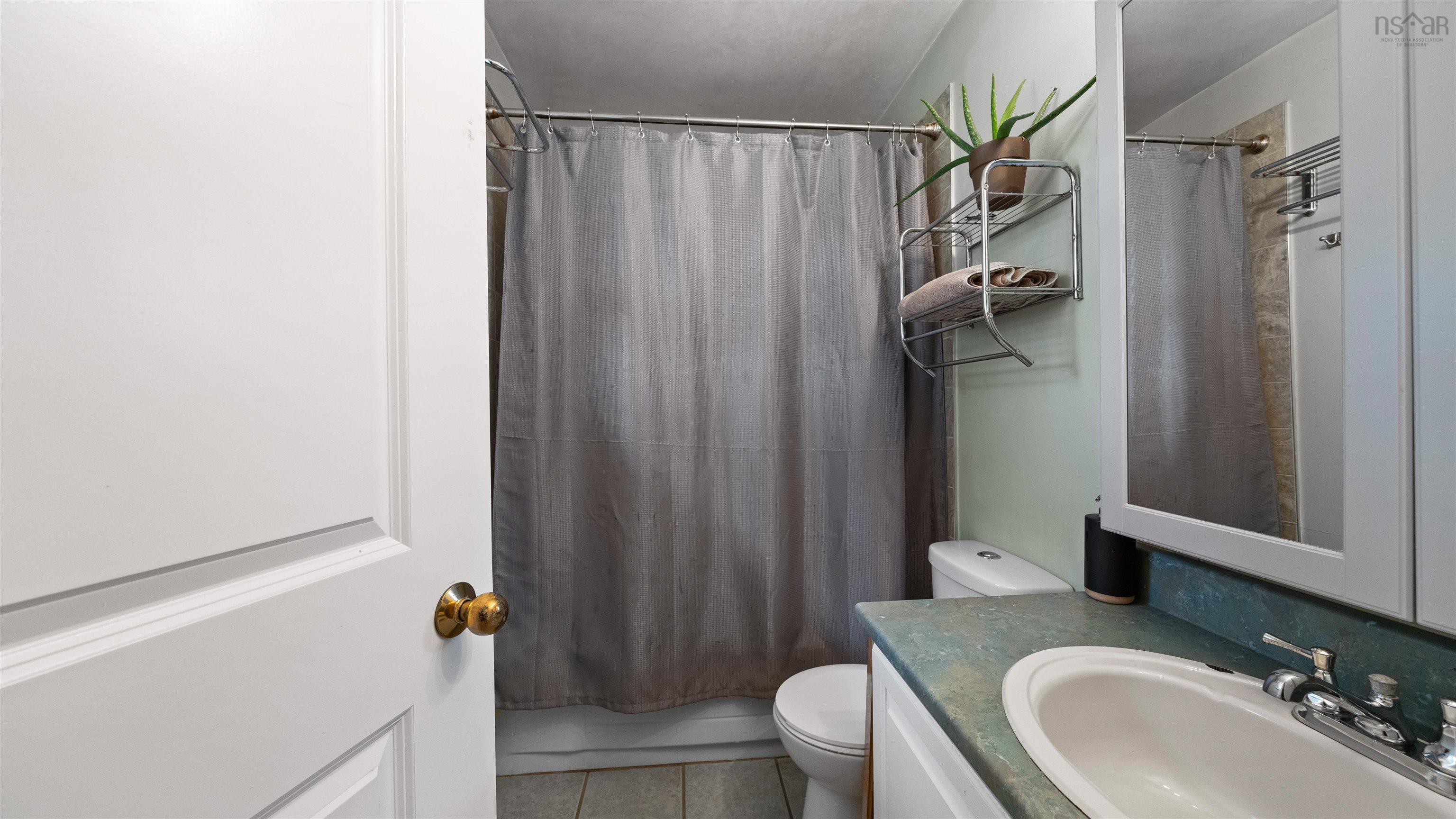$475,000.00: 209 John Stewart Drive, Dartmouth