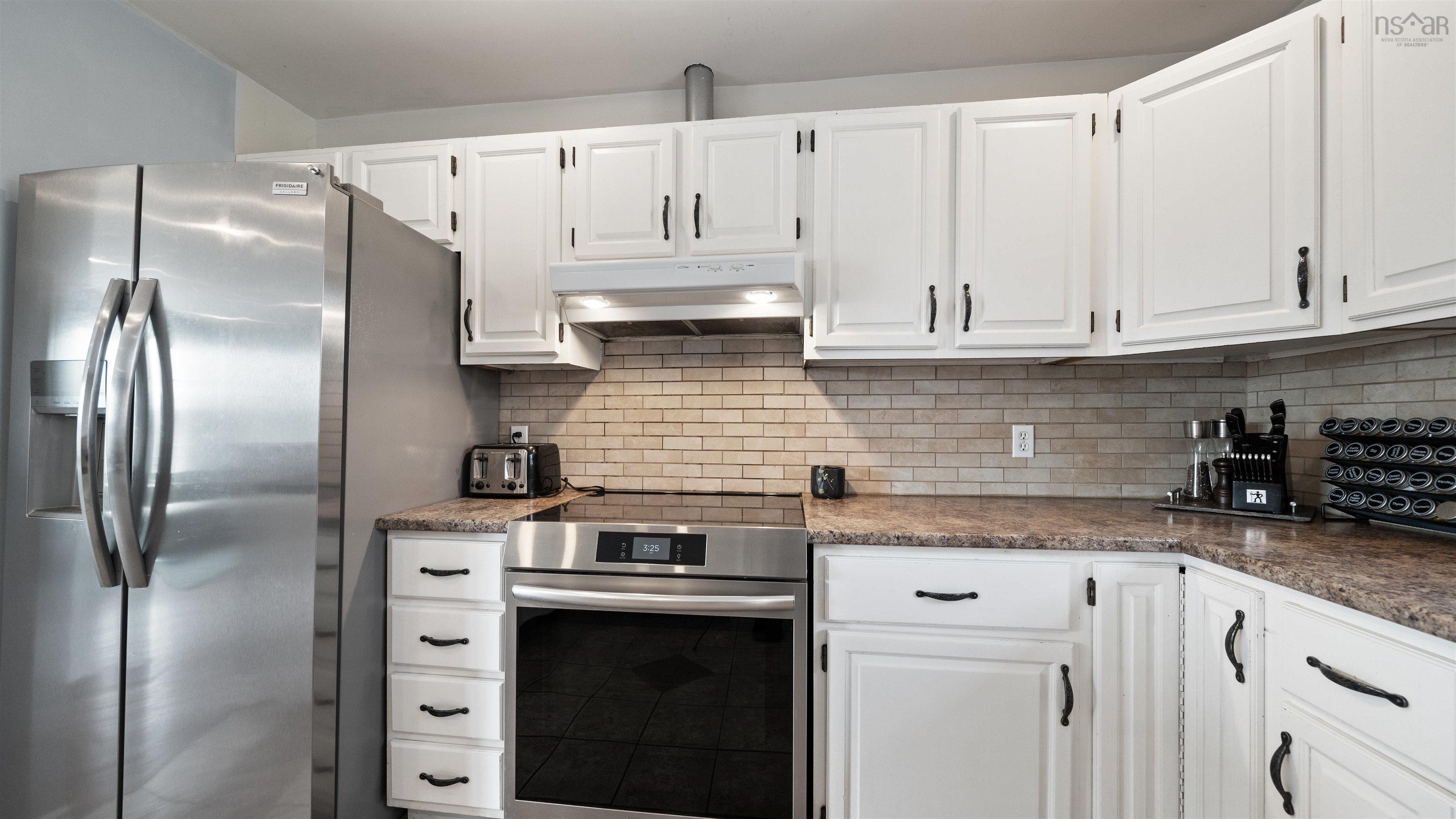 $475,000.00: 209 John Stewart Drive, Dartmouth