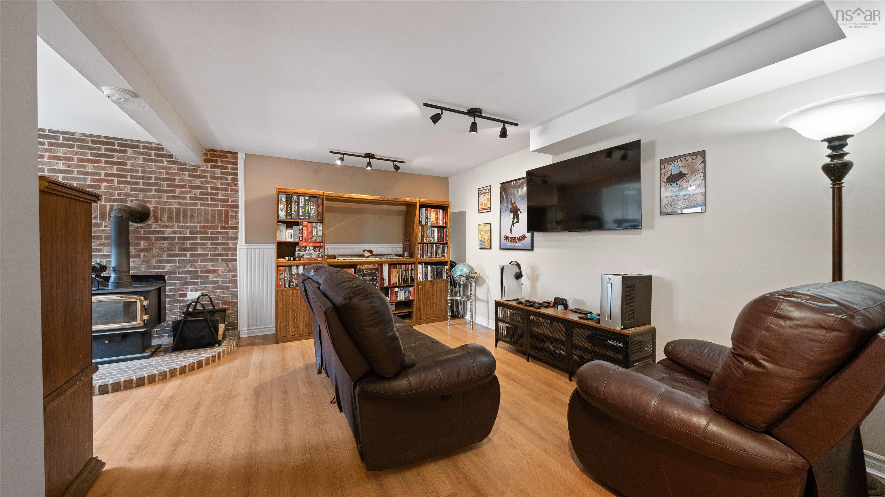 $475,000.00: 209 John Stewart Drive, Dartmouth