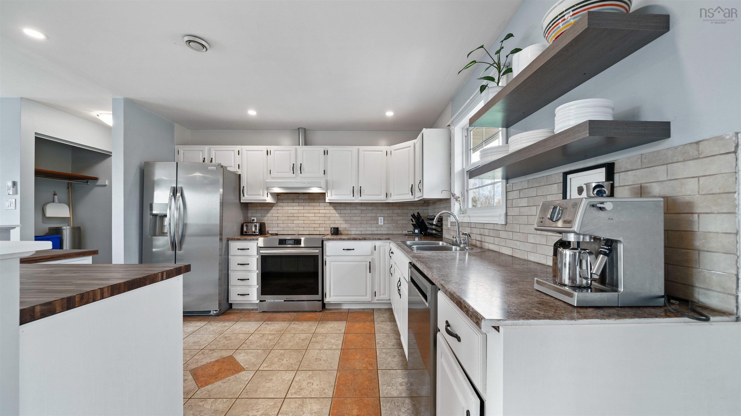 $475,000.00: 209 John Stewart Drive, Dartmouth