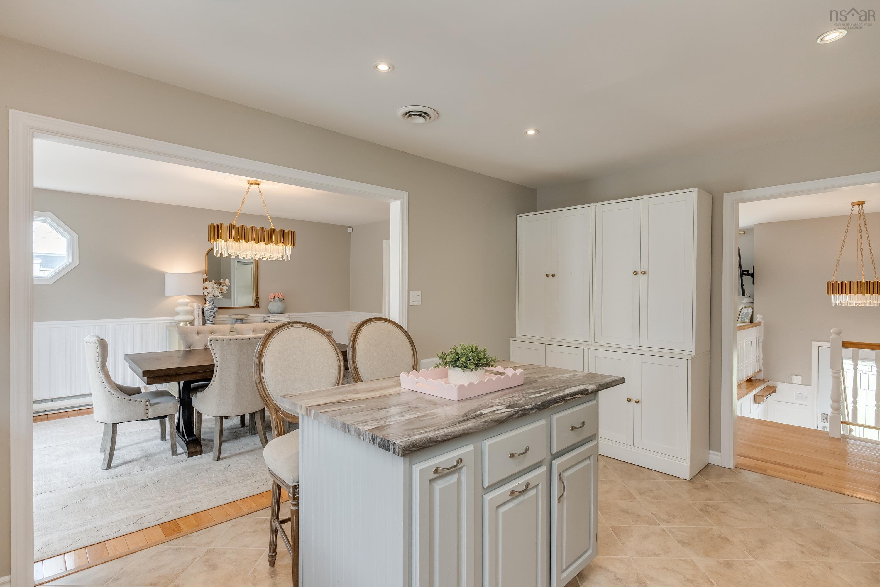$525,000.00: 1735 Katelyn Street, Kingston