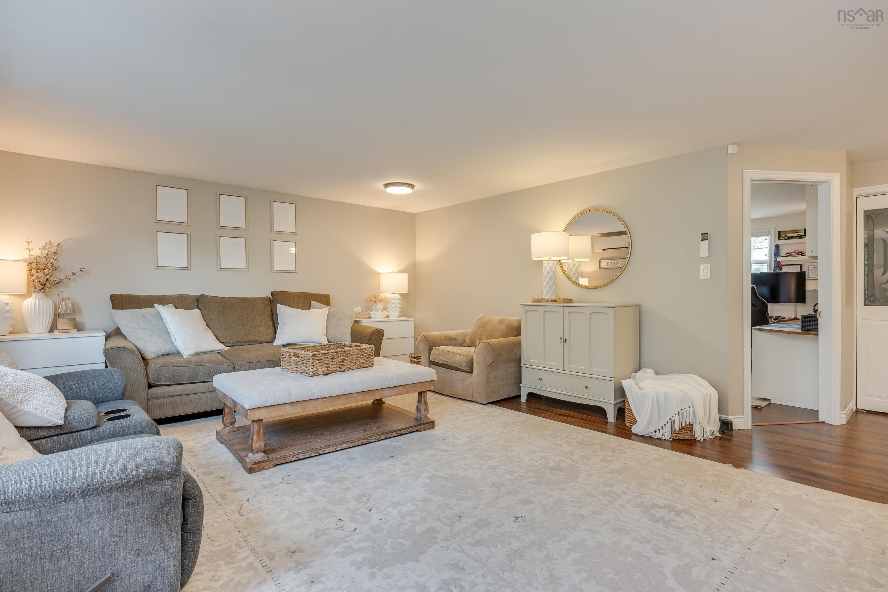 $525,000.00: 1735 Katelyn Street, Kingston