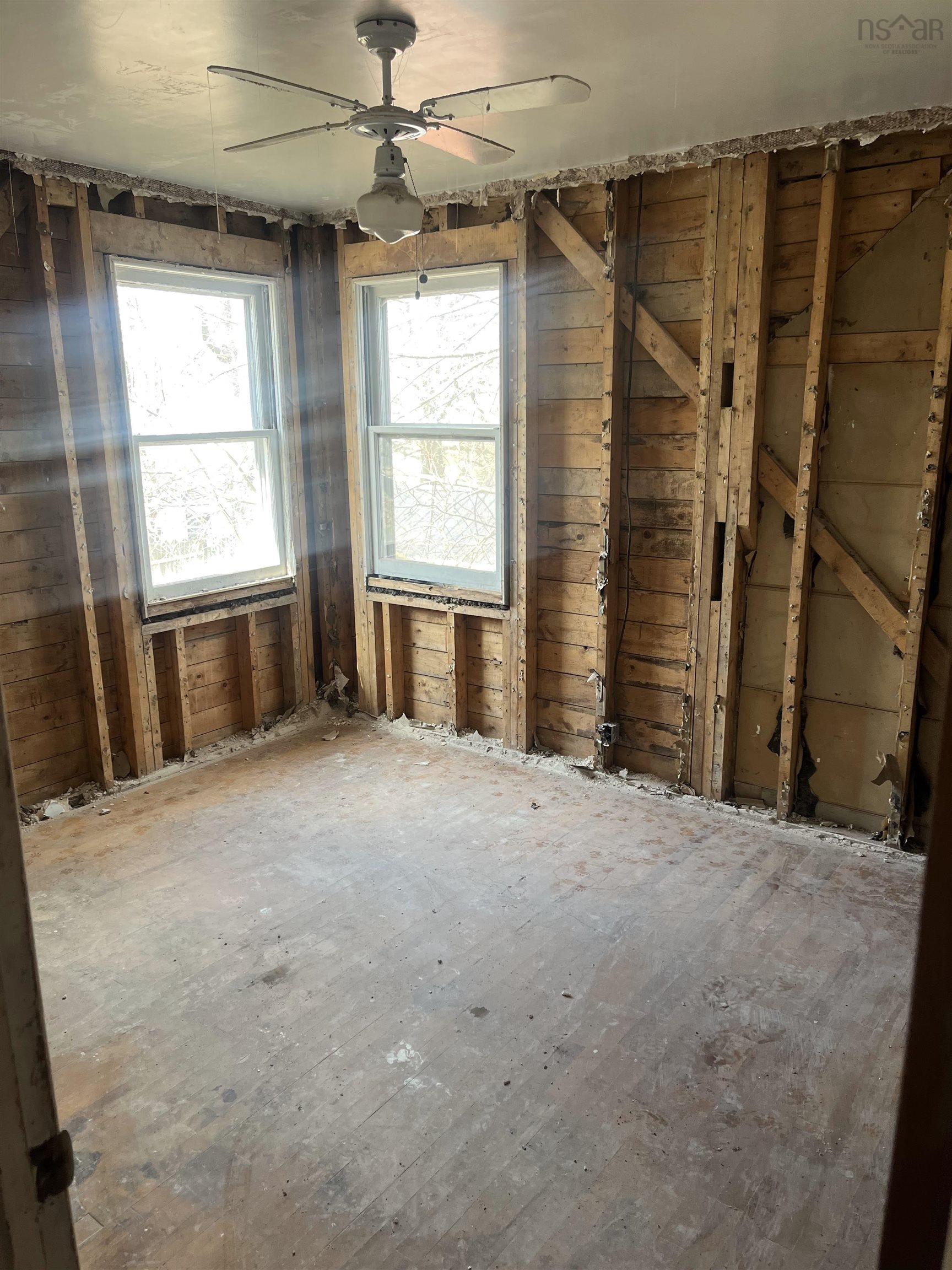 $189,900.00: 46 South Street, Truro
