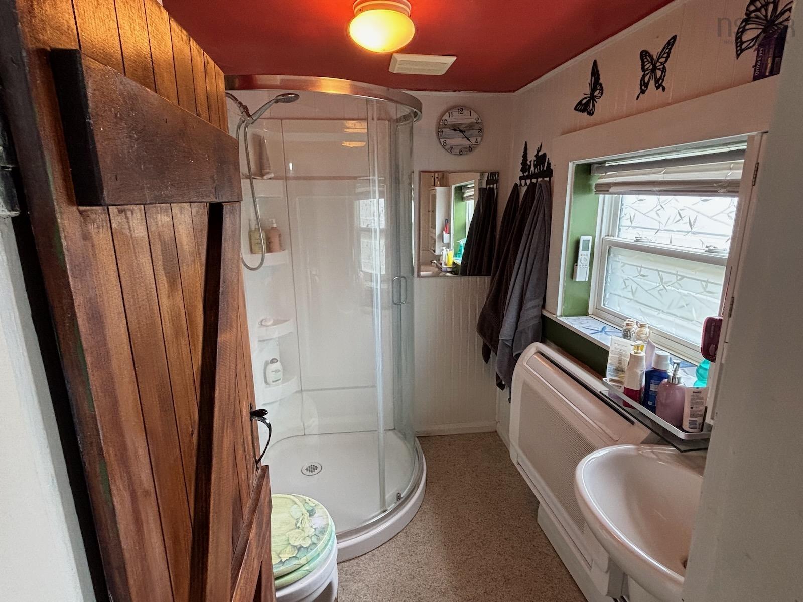 $289,500.00: 650 Highway 304, Overton