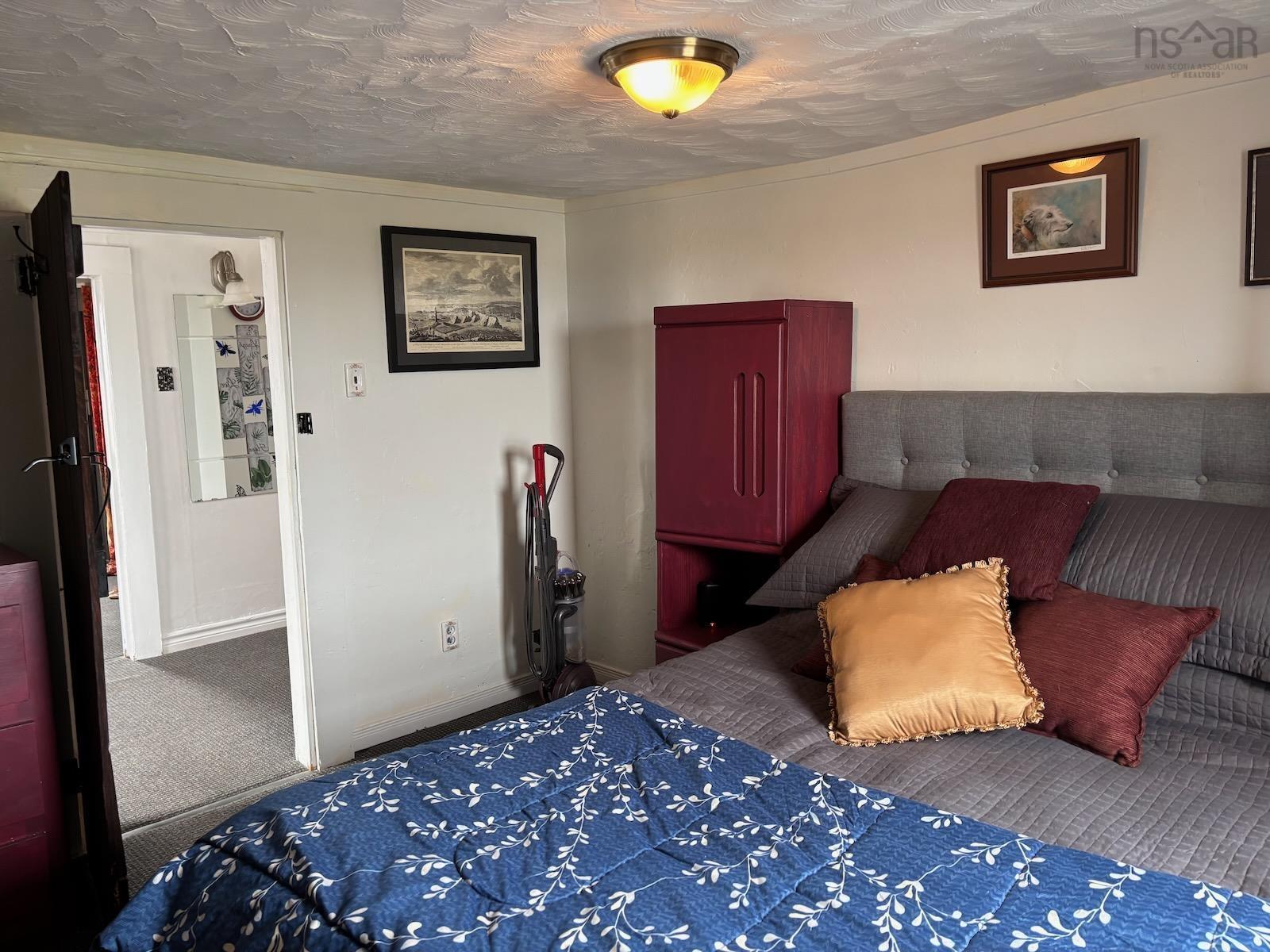 $289,500.00: 650 Highway 304, Overton