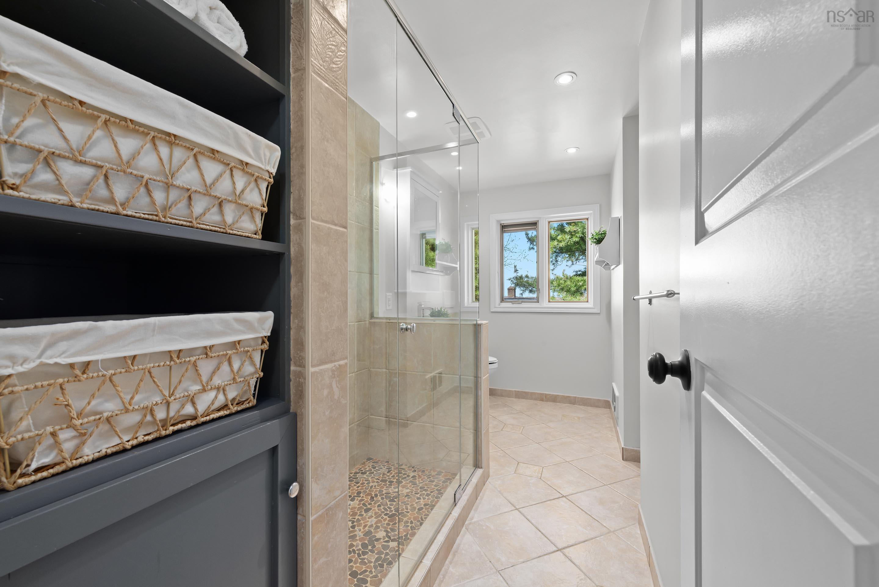 $650,000.00: 27 Montebello Drive, Dartmouth