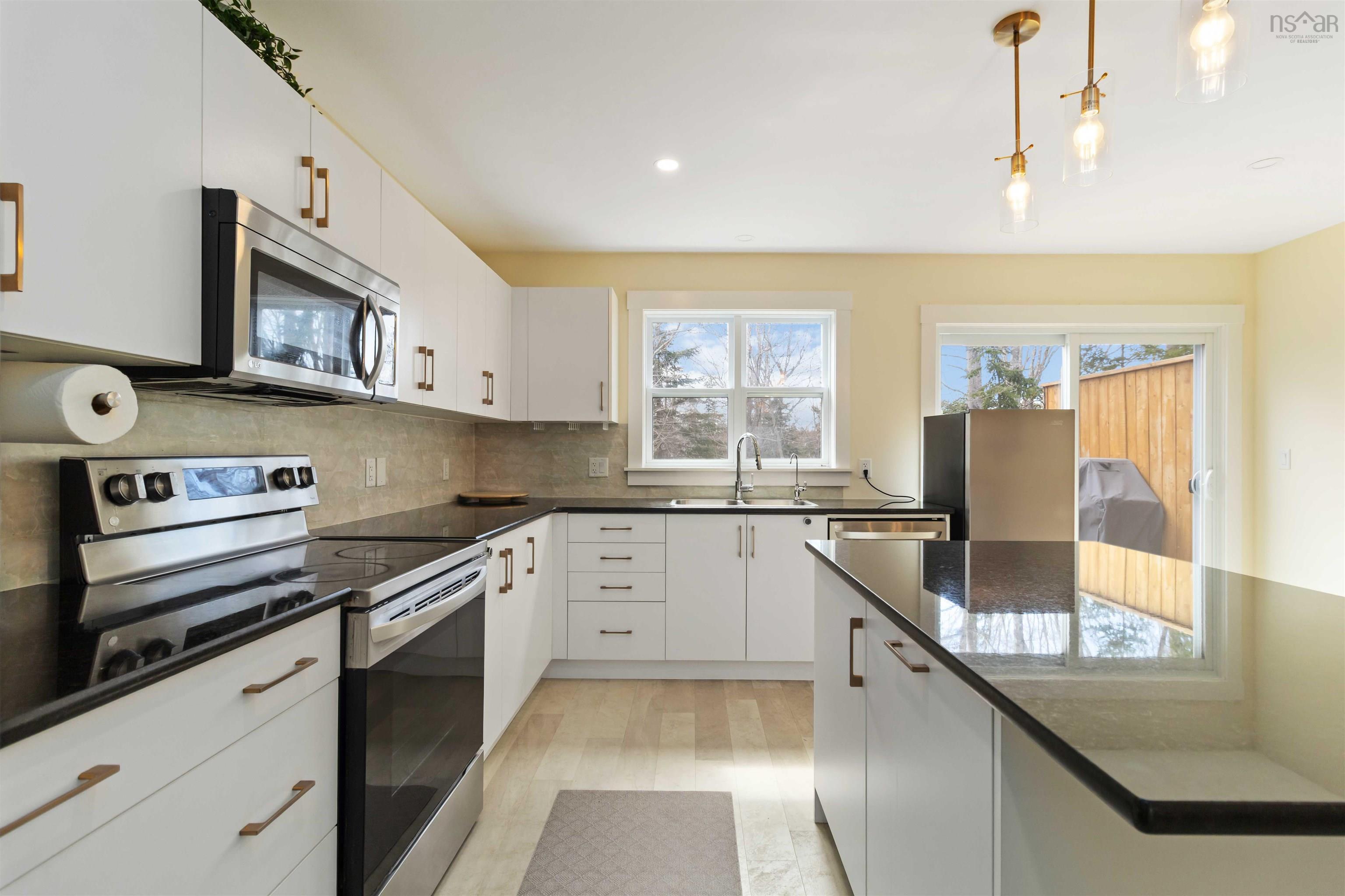 $599,900.00: 9 Chambers Court, Halifax
