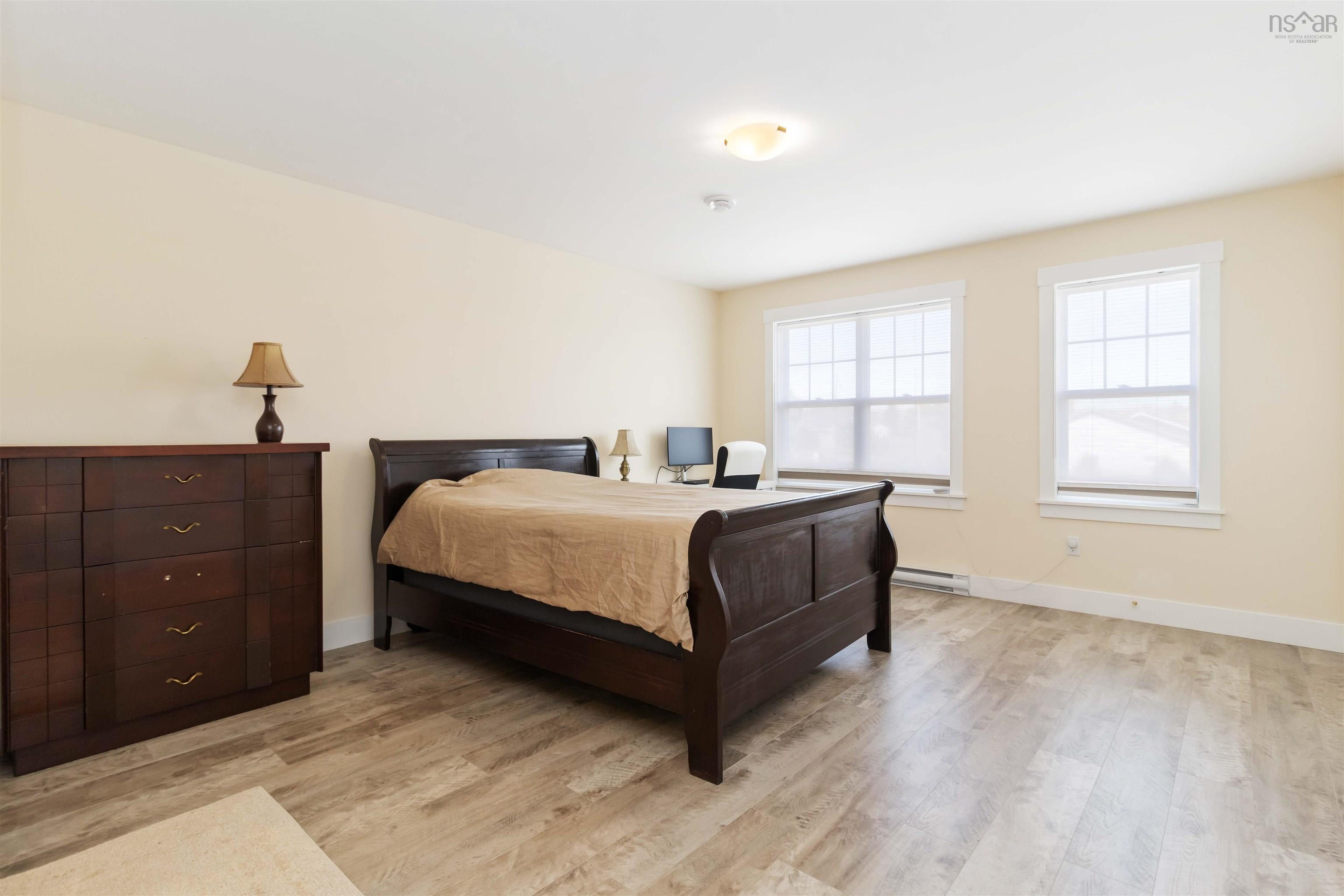 $599,900.00: 9 Chambers Court, Halifax