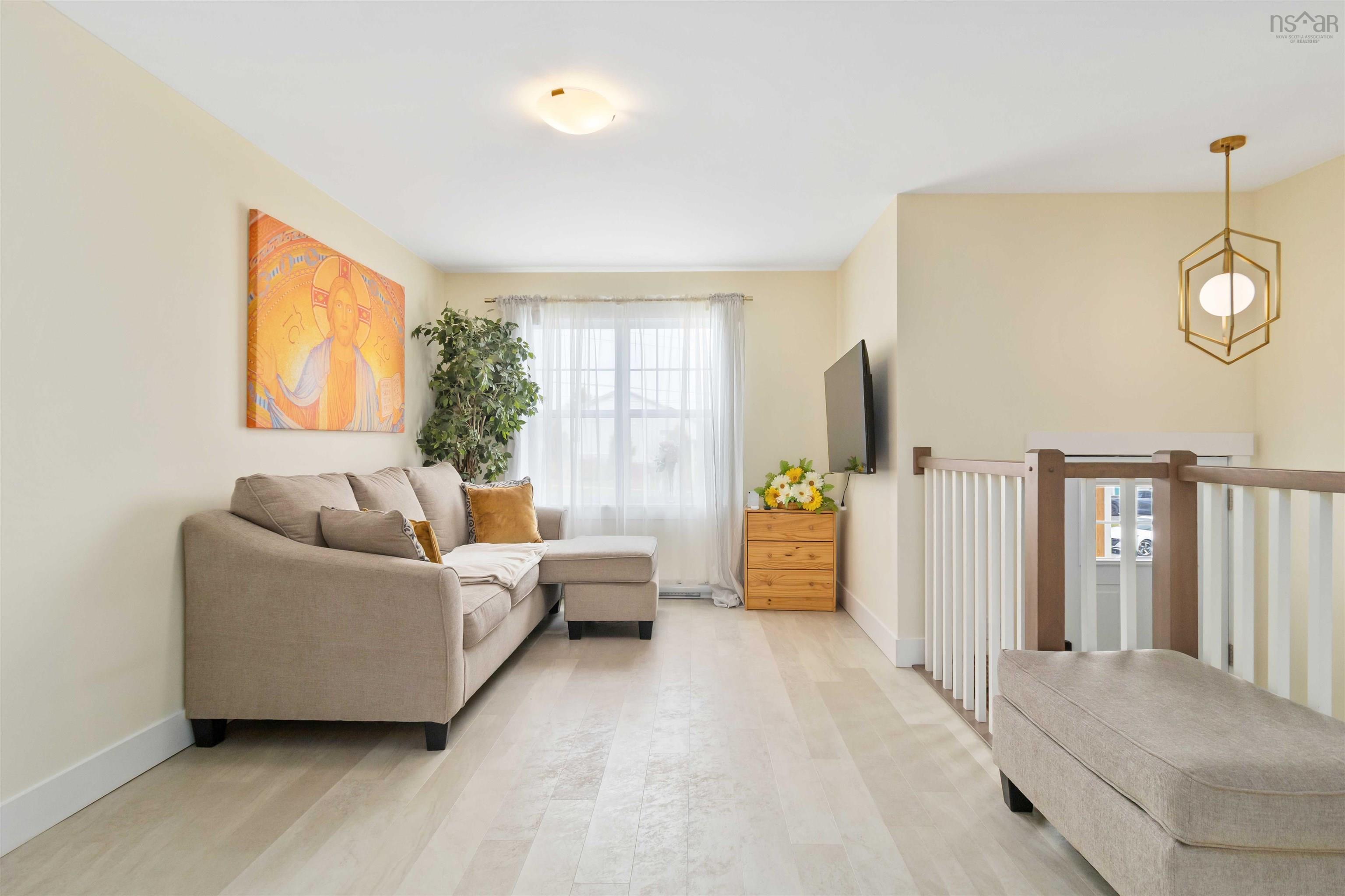 $599,900.00: 9 Chambers Court, Halifax