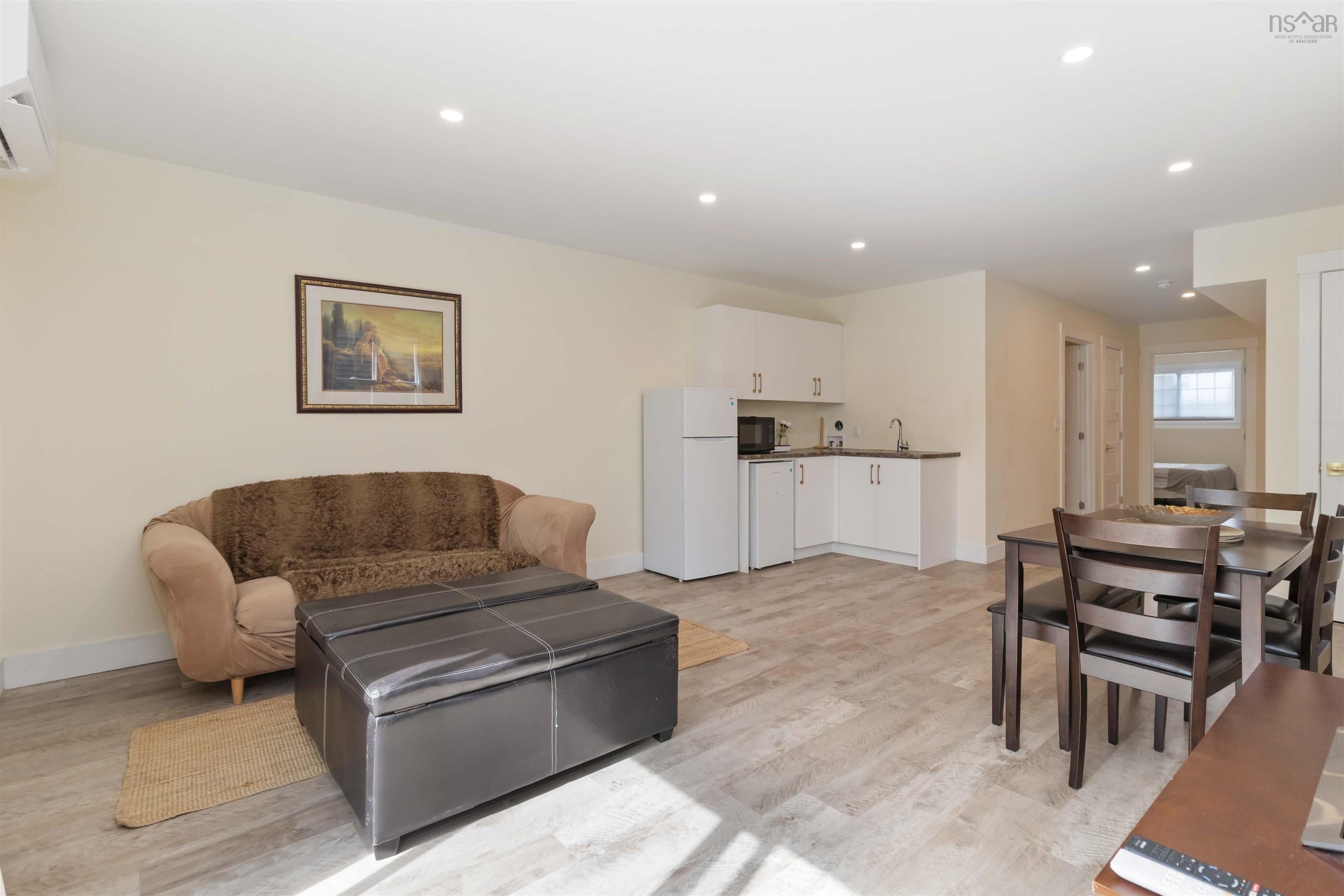$599,900.00: 9 Chambers Court, Halifax