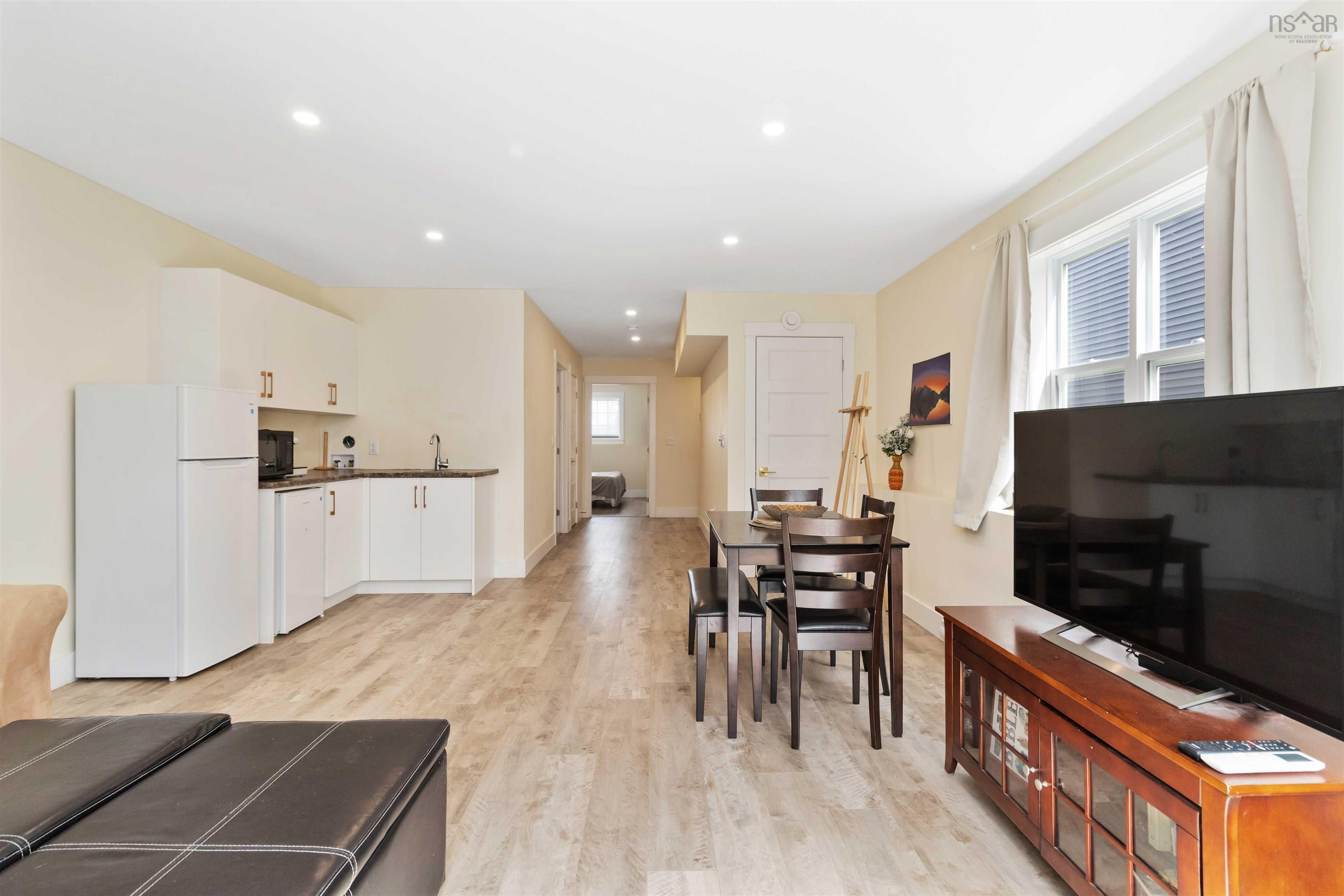 $599,900.00: 9 Chambers Court, Halifax