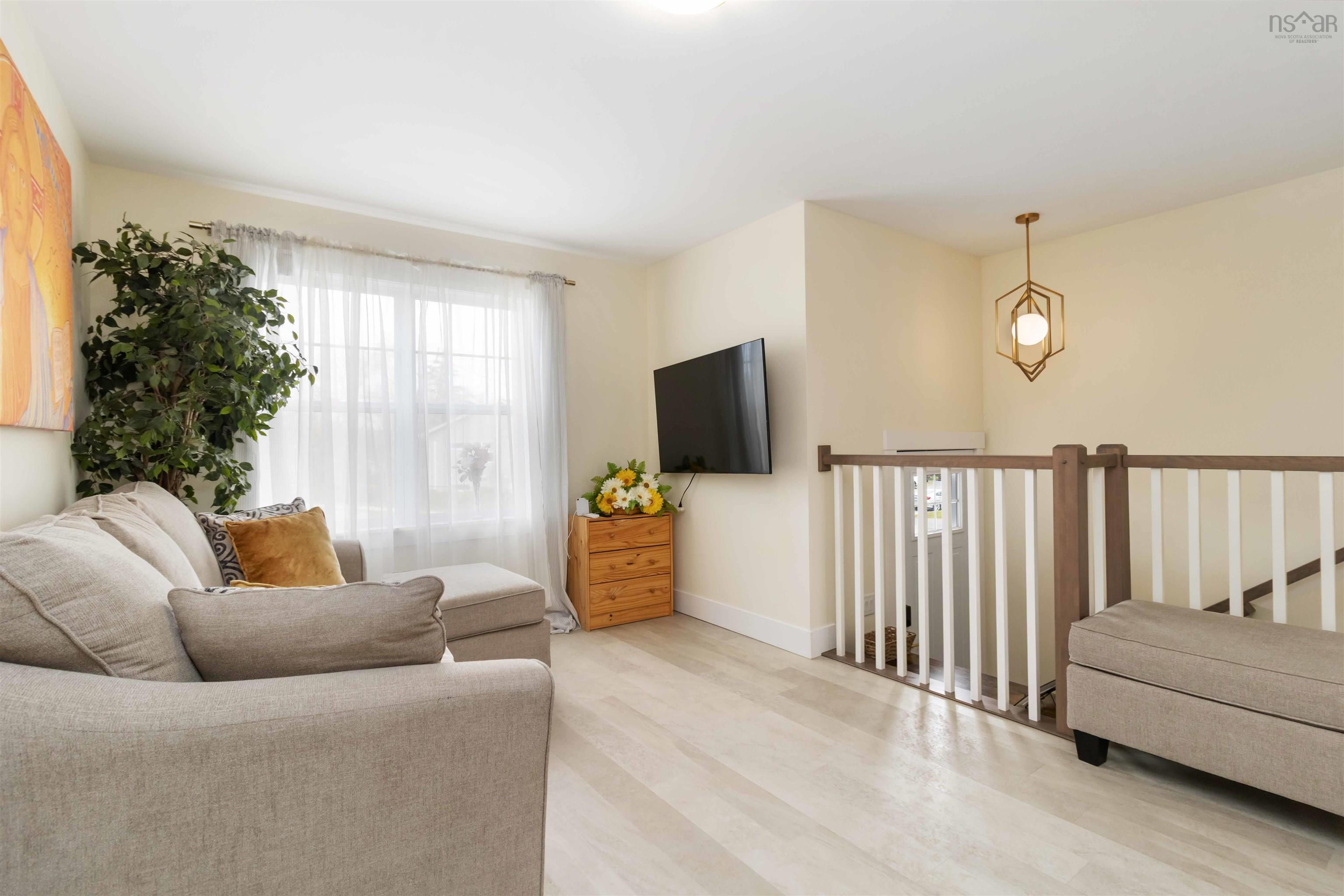 $599,900.00: 9 Chambers Court, Halifax