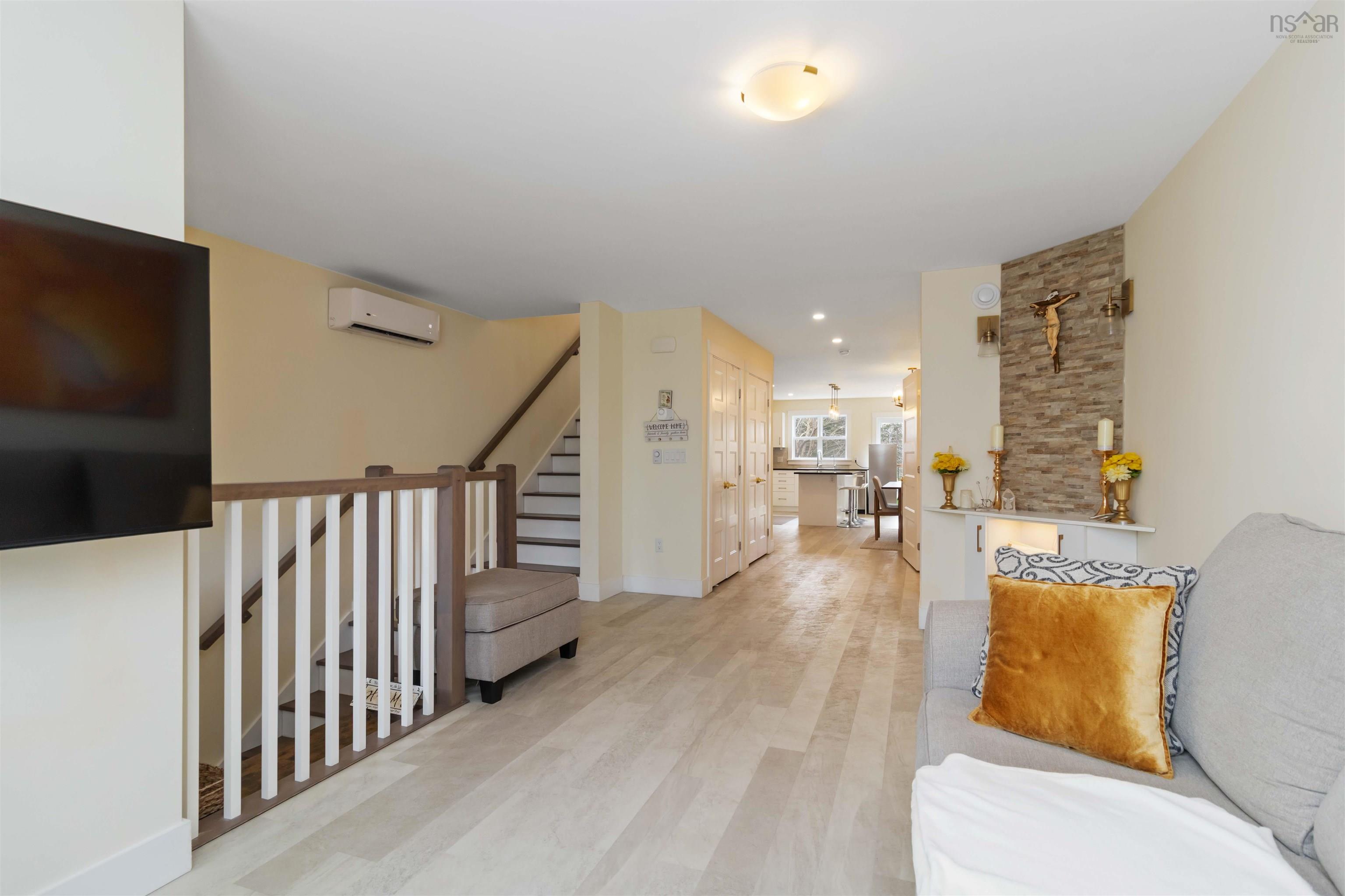 $599,900.00: 9 Chambers Court, Halifax