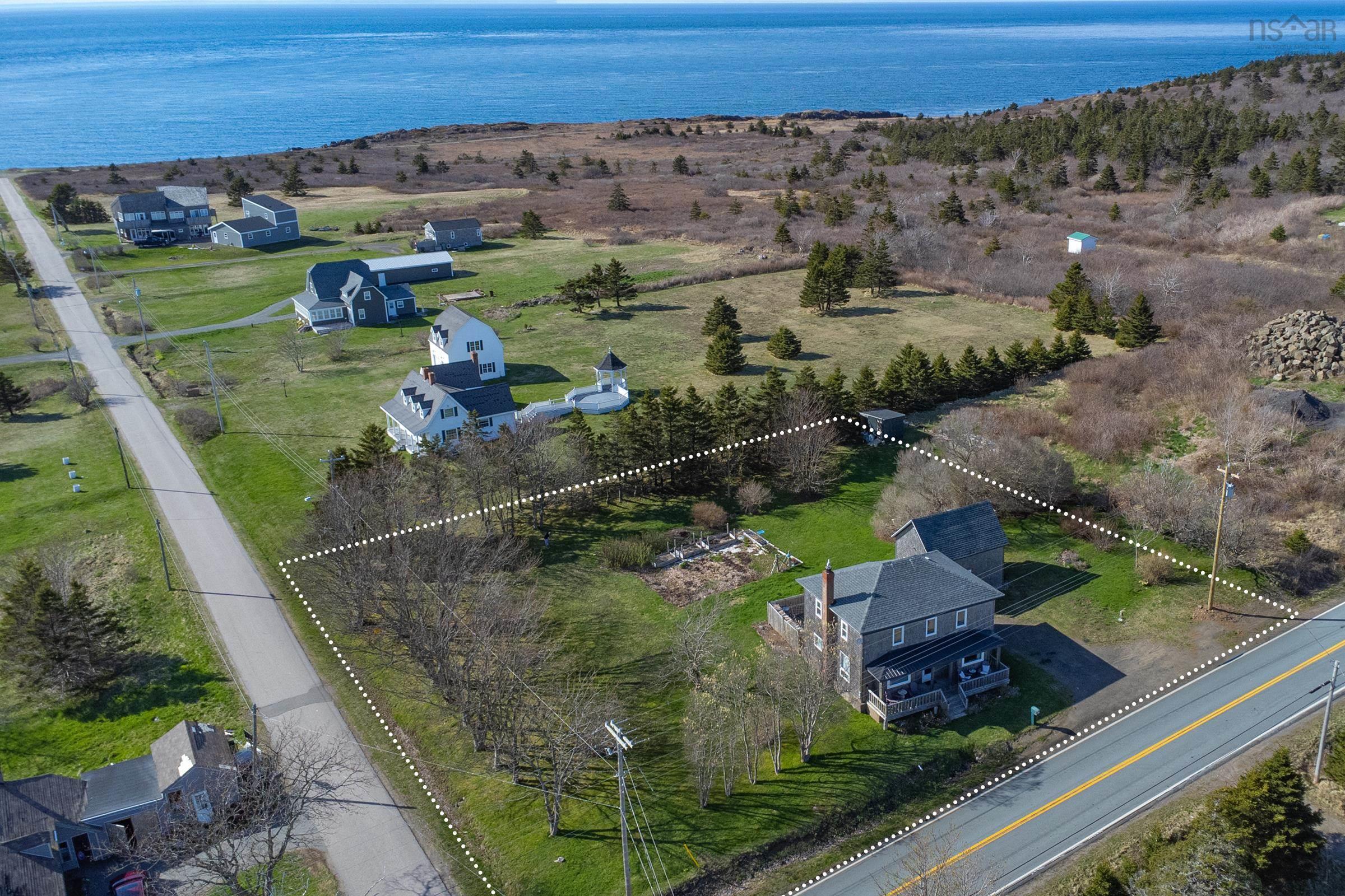 $320,000.00: 347 Highway 217, Freeport