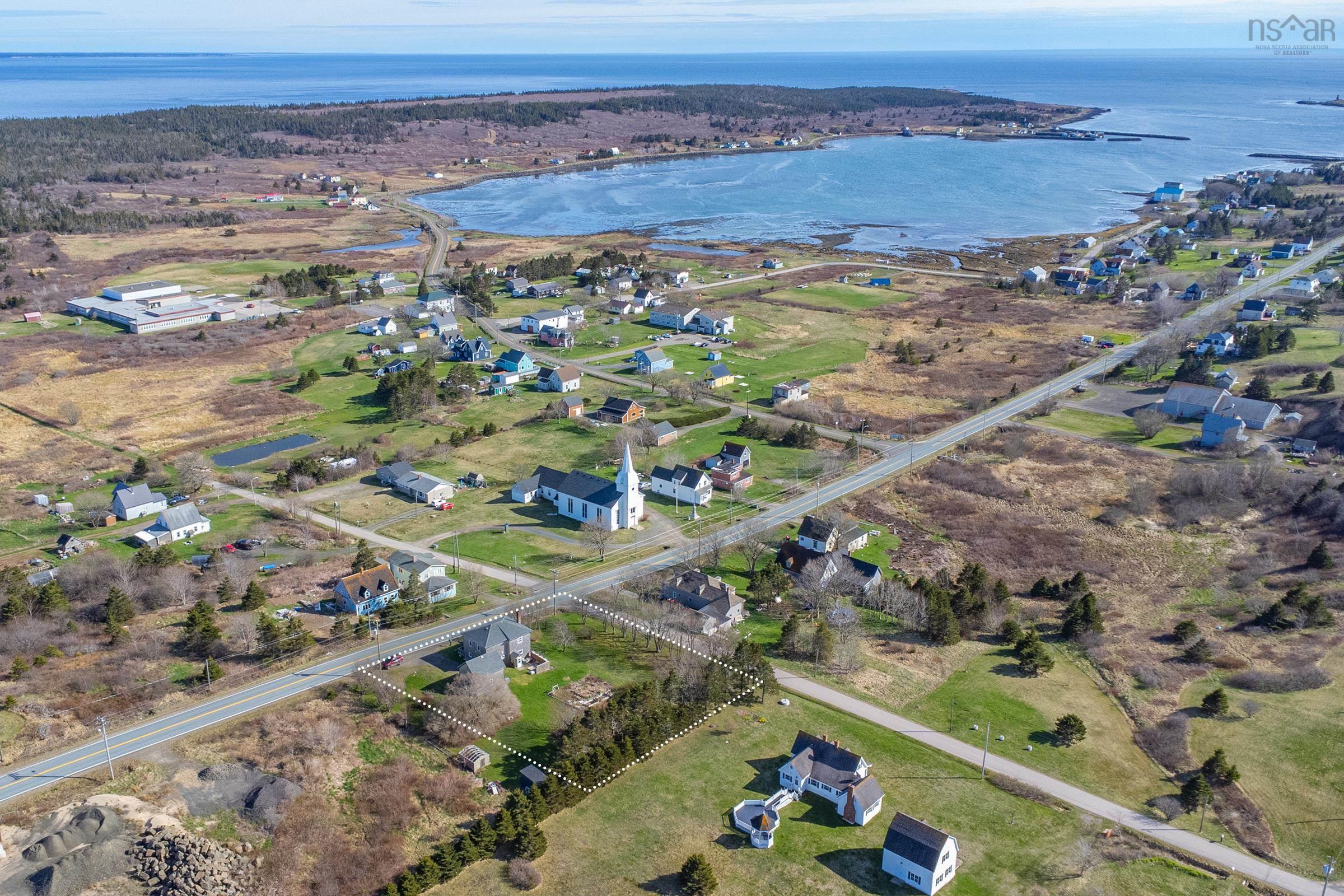 $320,000.00: 347 Highway 217, Freeport