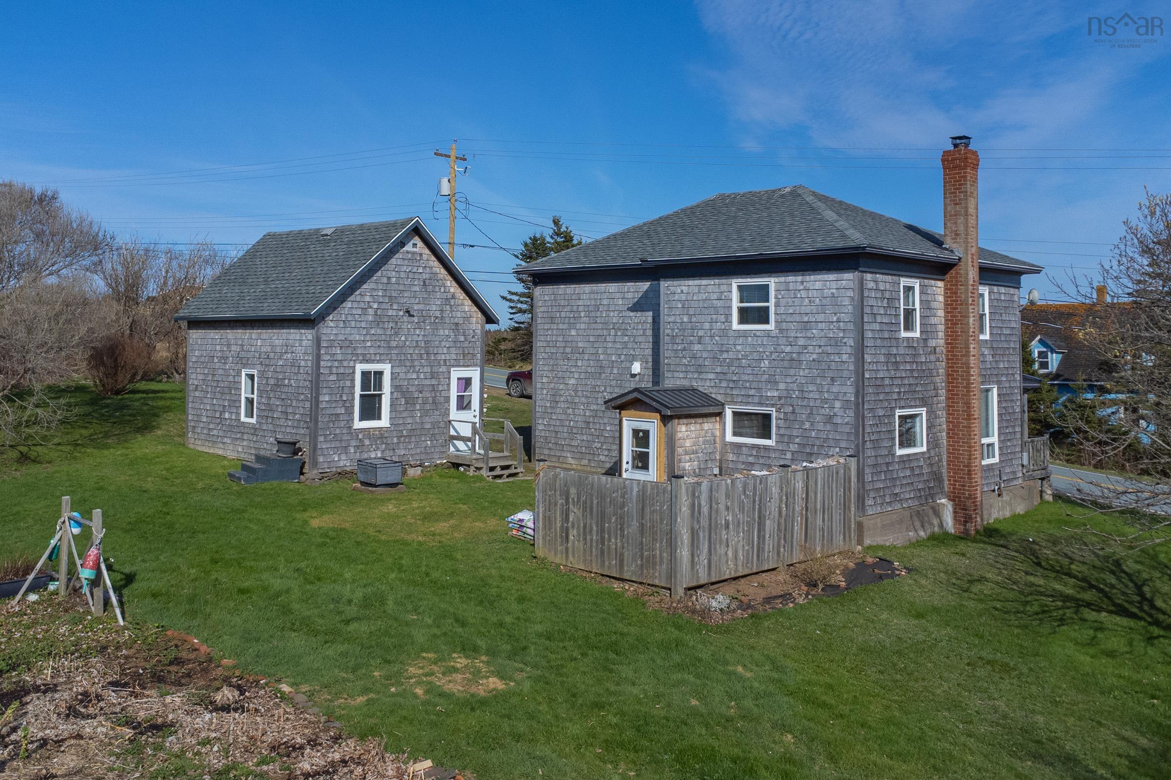 $320,000.00: 347 Highway 217, Freeport