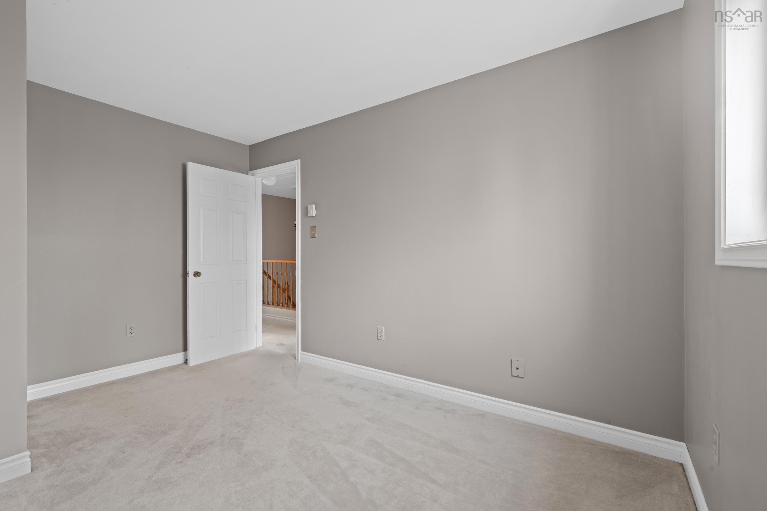 $579,900.00: 63 Trailwood Place, Clayton Park