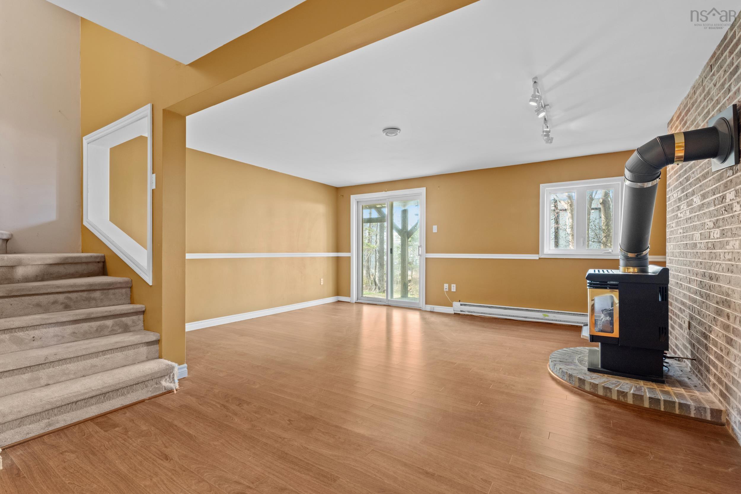 $579,900.00: 63 Trailwood Place, Clayton Park