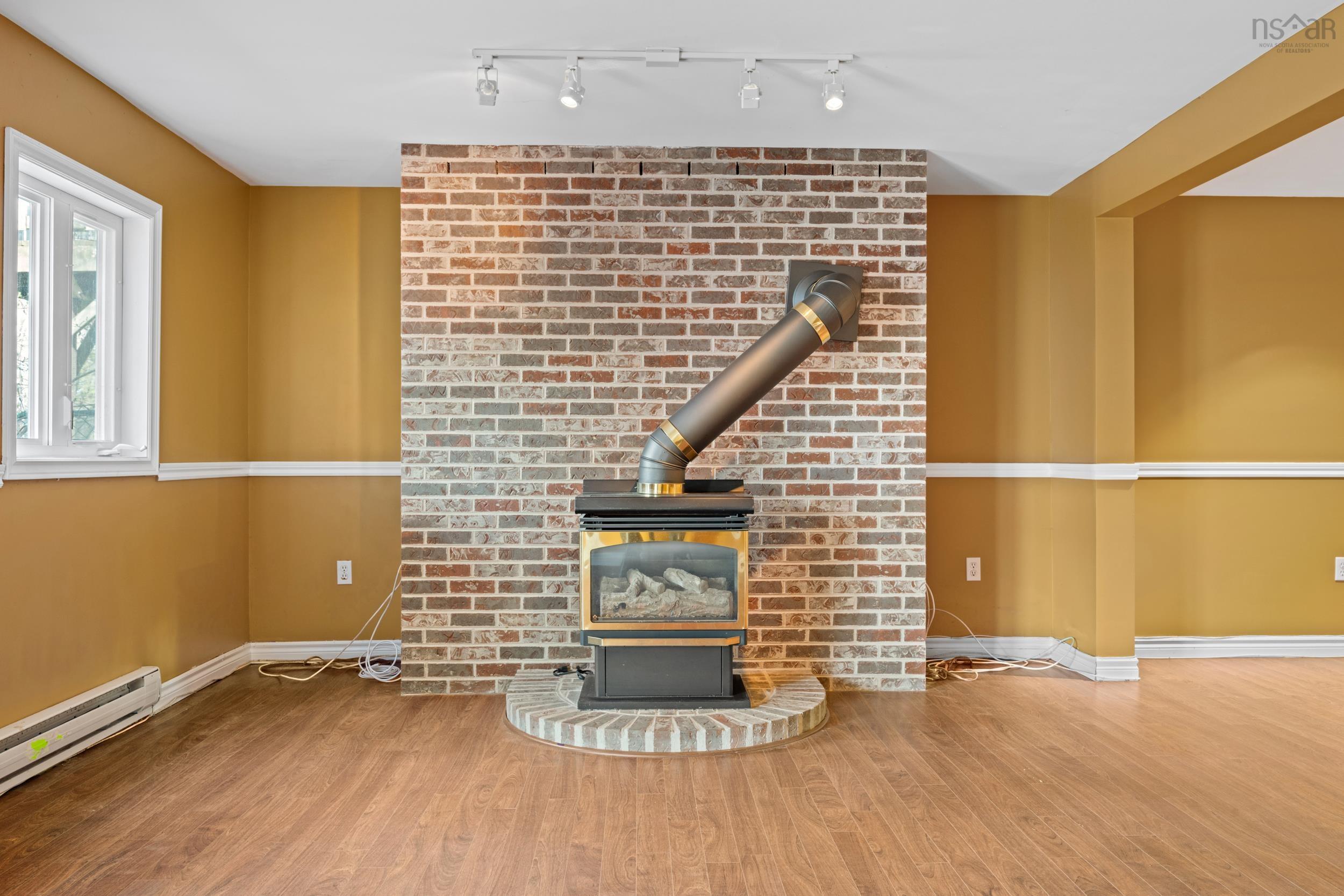 $579,900.00: 63 Trailwood Place, Clayton Park