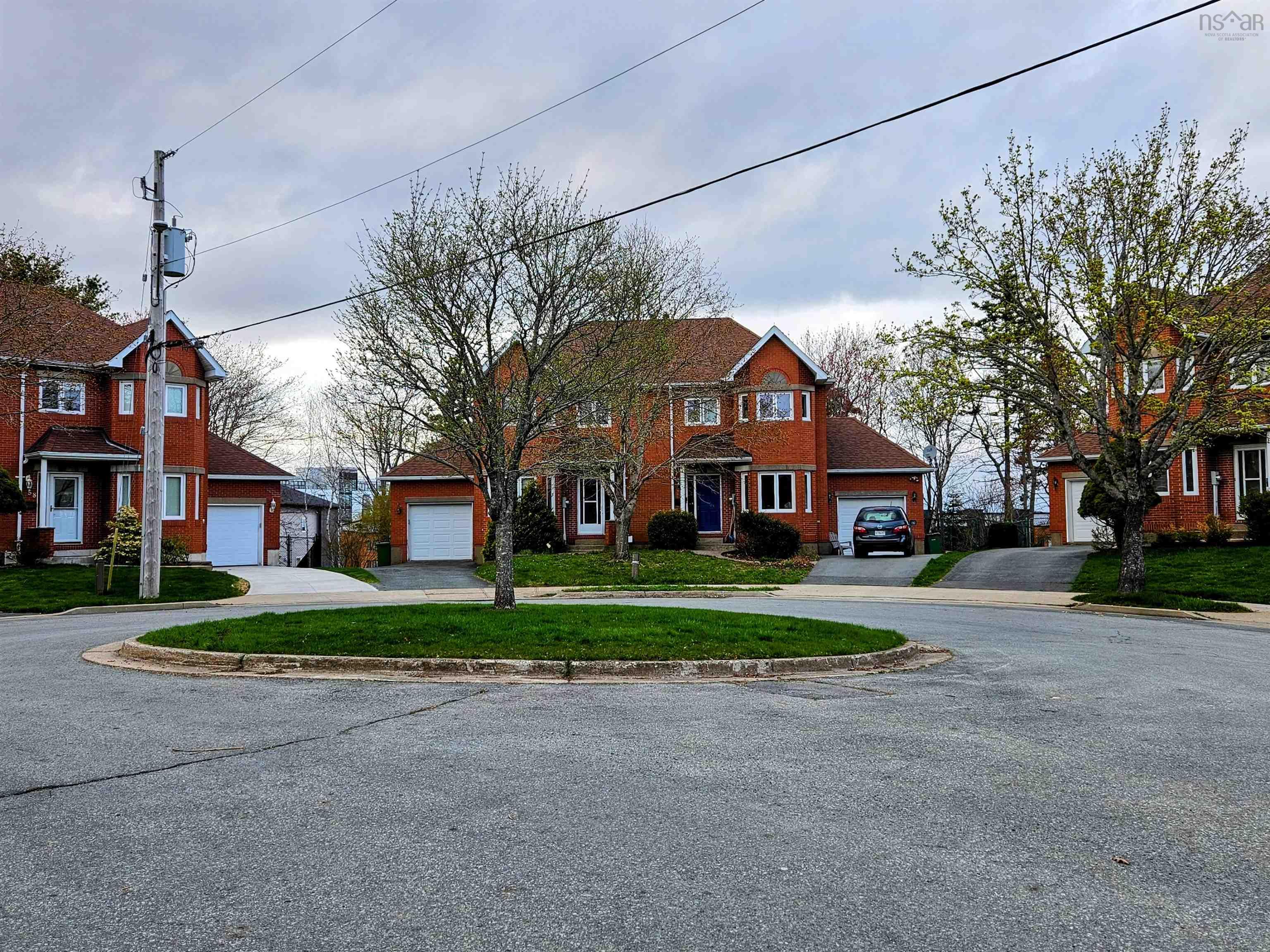 $579,900.00: 63 Trailwood Place, Clayton Park