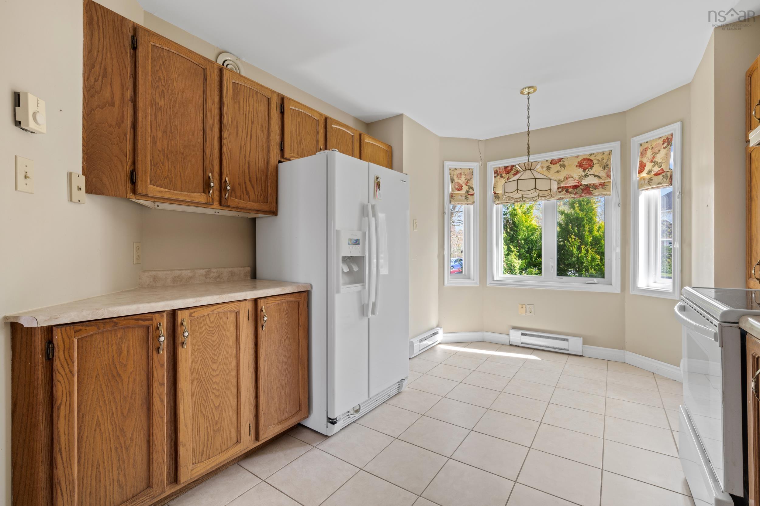 $579,900.00: 63 Trailwood Place, Clayton Park