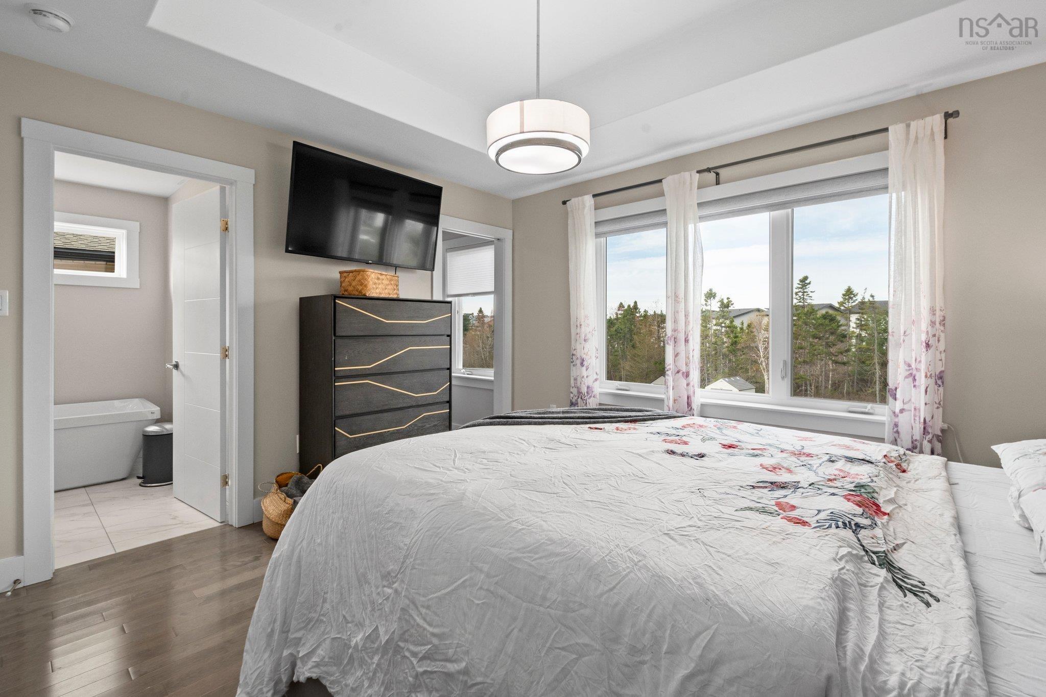 $839,900.00: 40 Bramwell Court, West Bedford