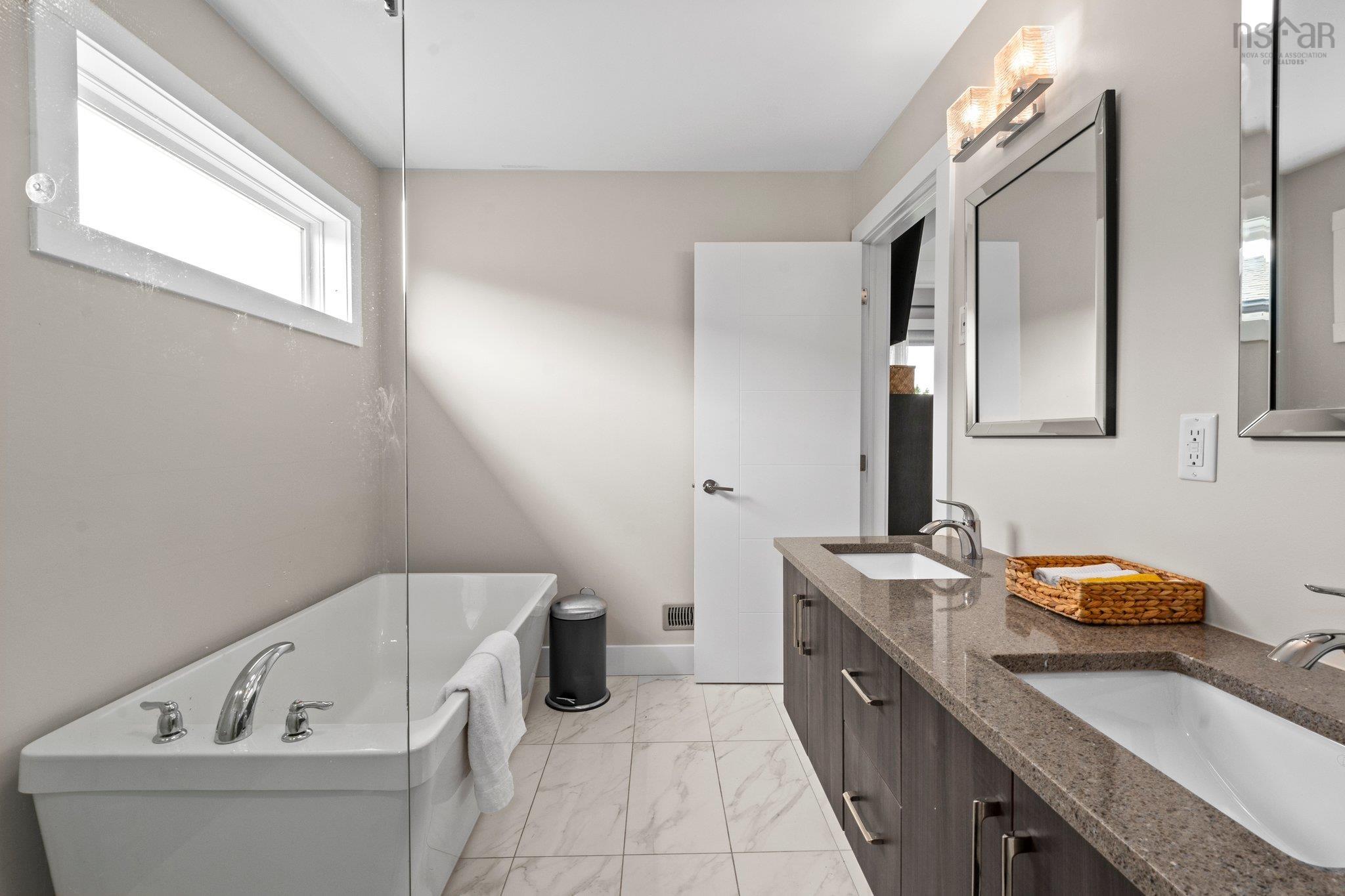 $839,900.00: 40 Bramwell Court, West Bedford