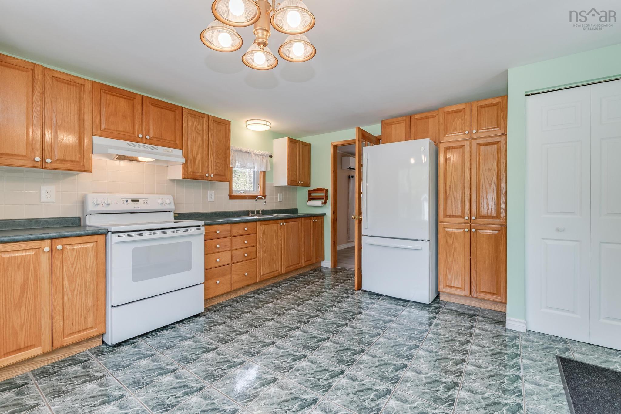 $275,000.00: 33 Joudrey Drive, Martins Point