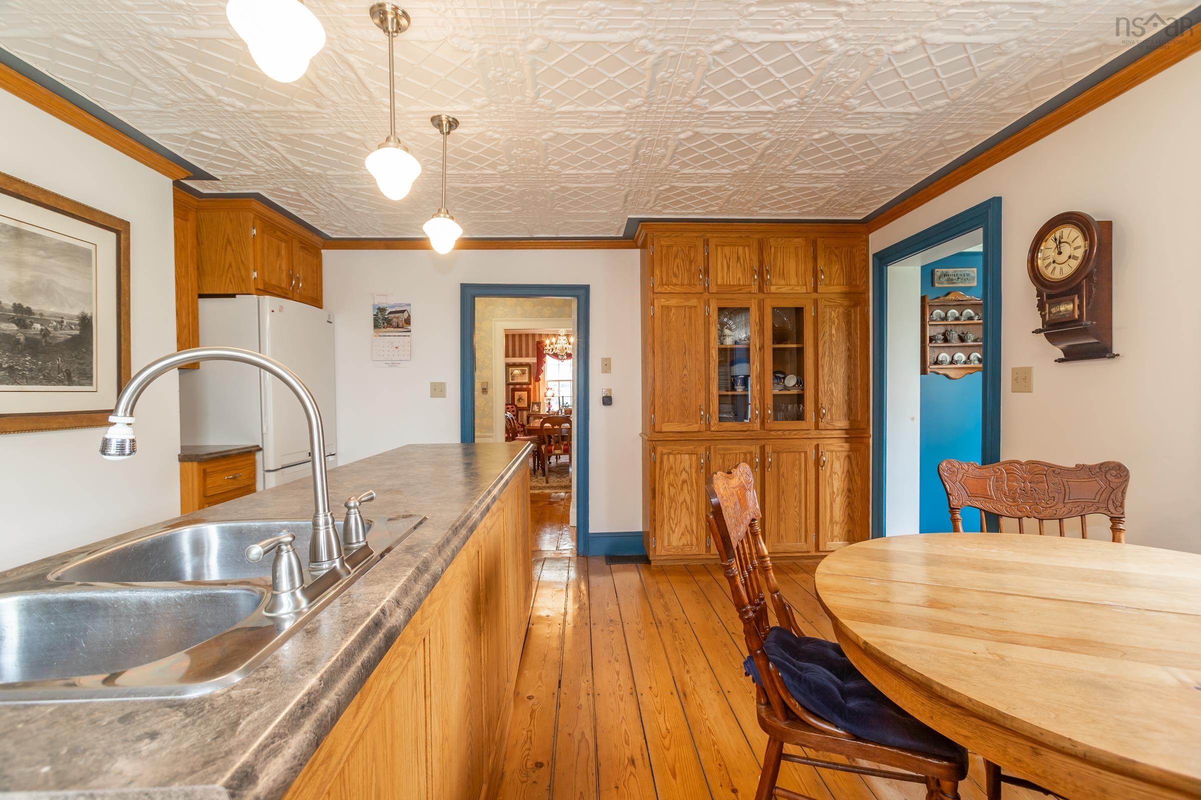 $789,000.00: 5315 Granville Road, Granville Ferry