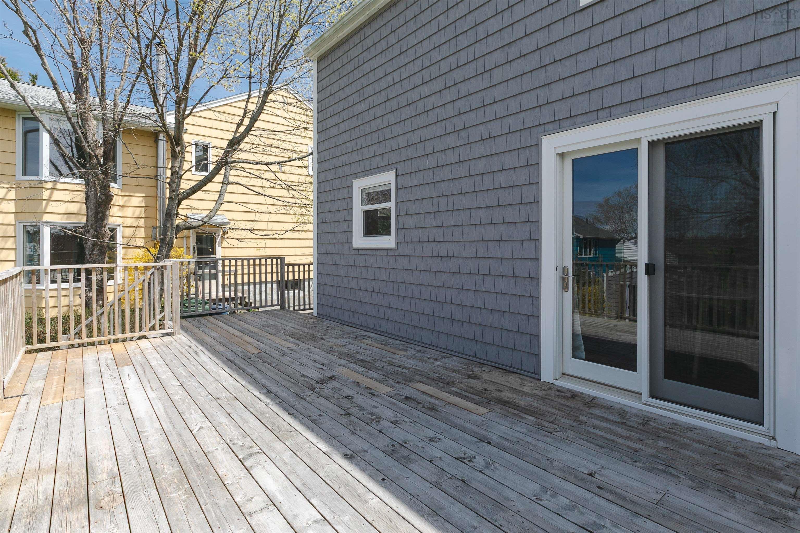 $699,900.00: 19 Canterbury Street, Dartmouth