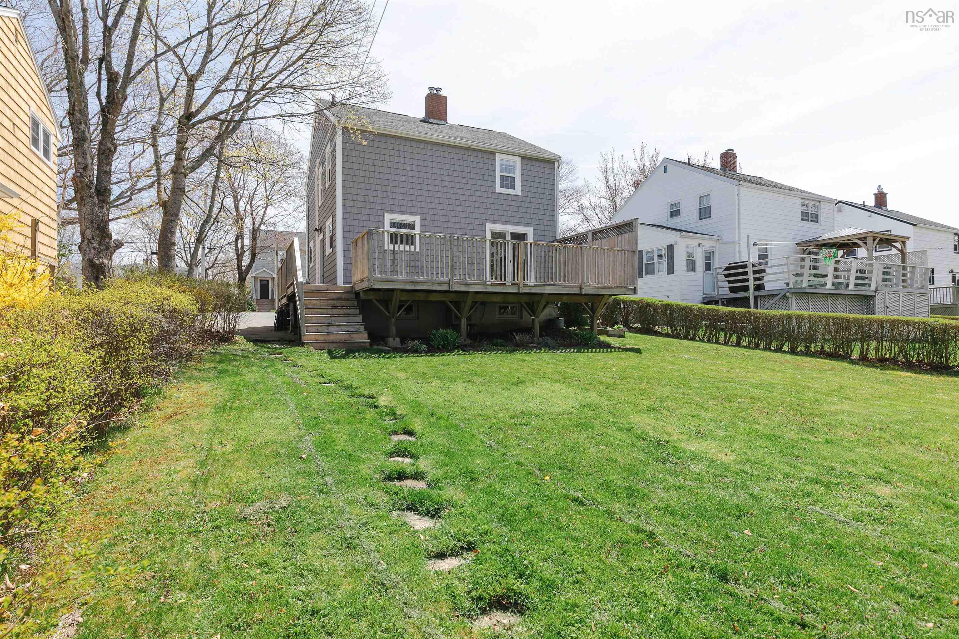 $699,900.00: 19 Canterbury Street, Dartmouth